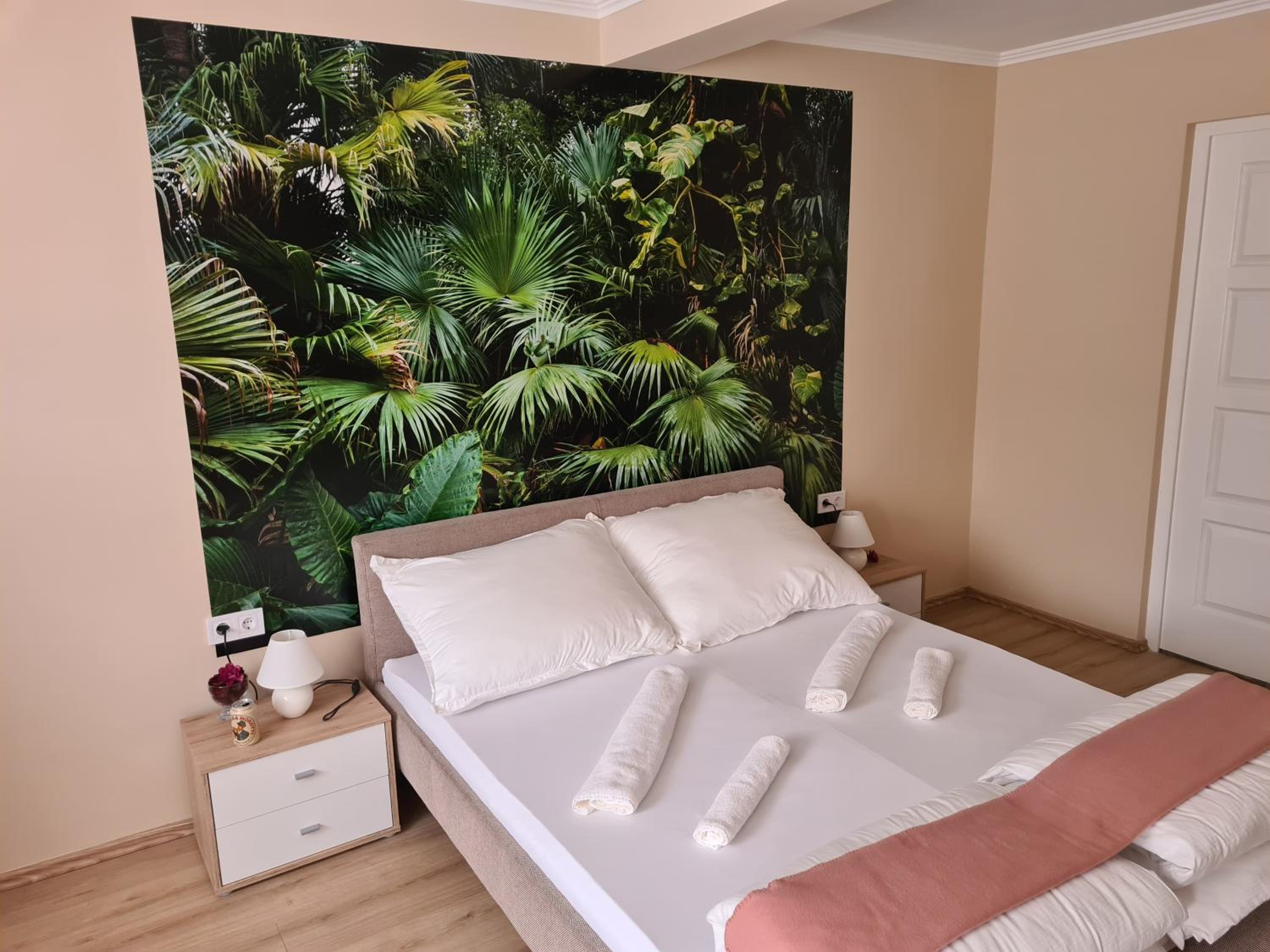 Napfény Apartman view 3
