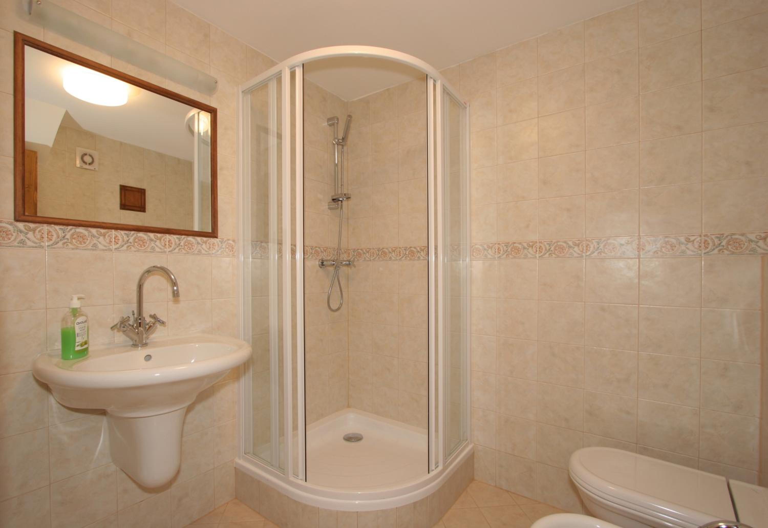 Residence Thunovska