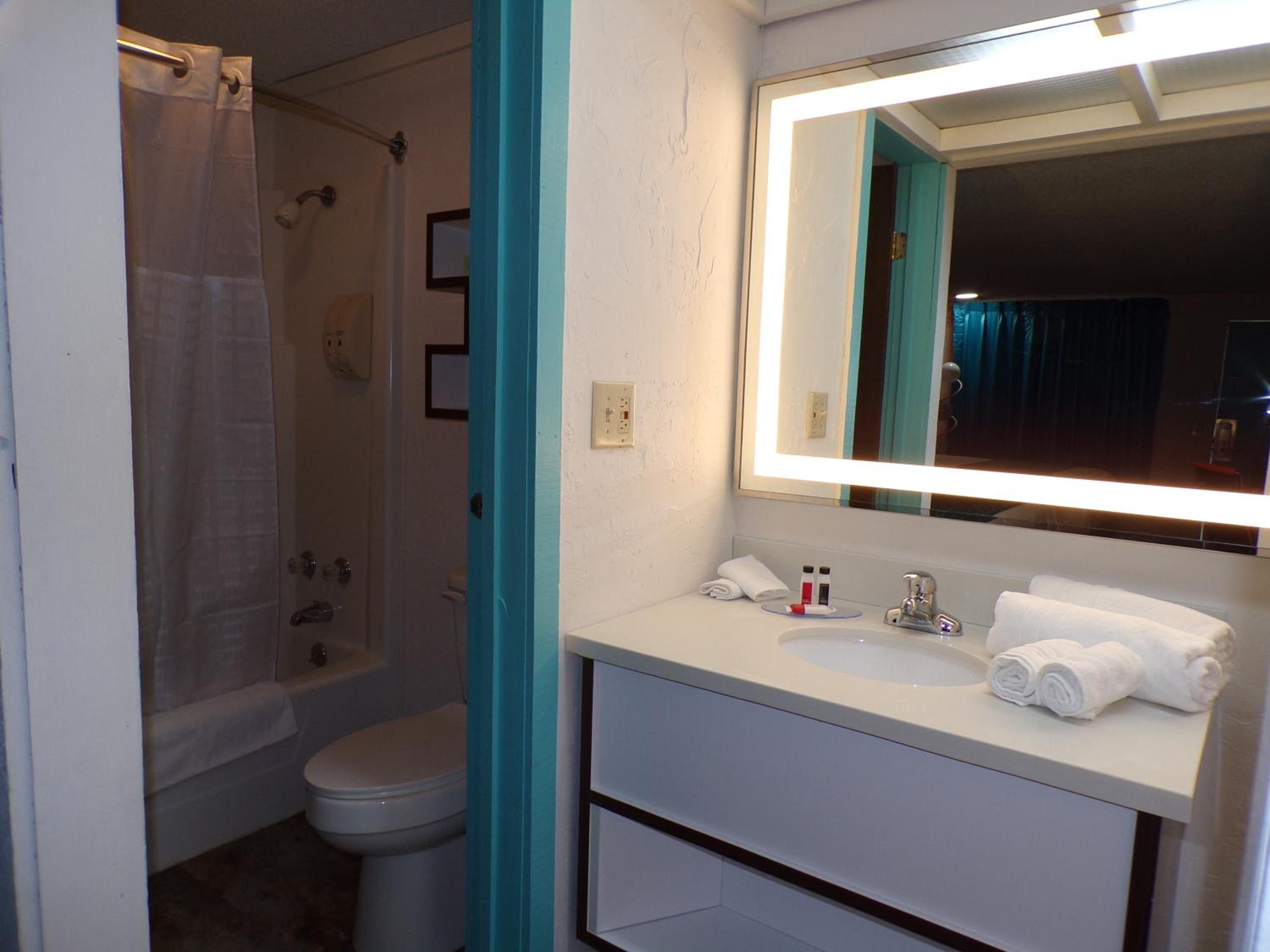 Dover Inn and Suites, Photo 44