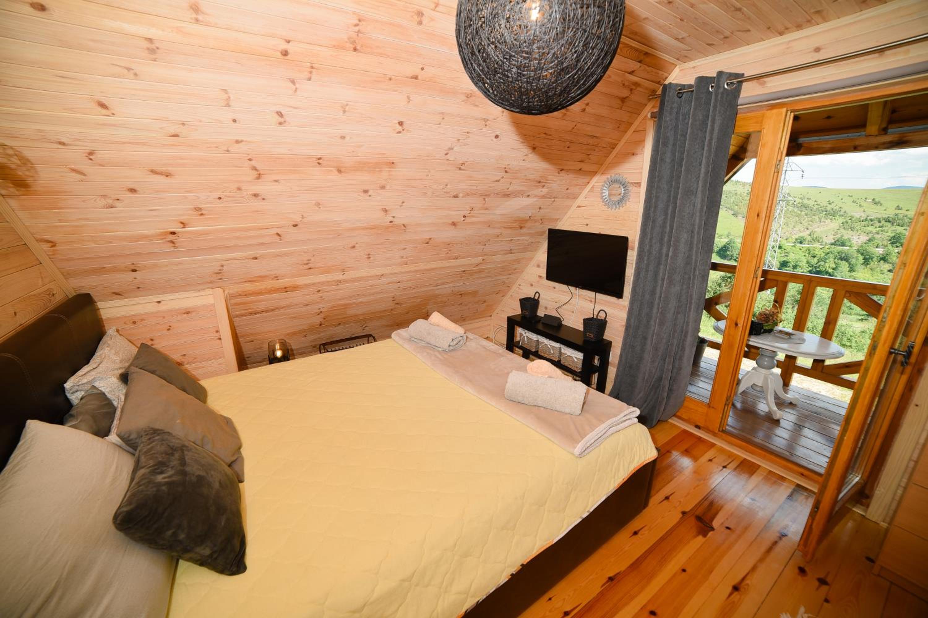 Villa RESET view 2