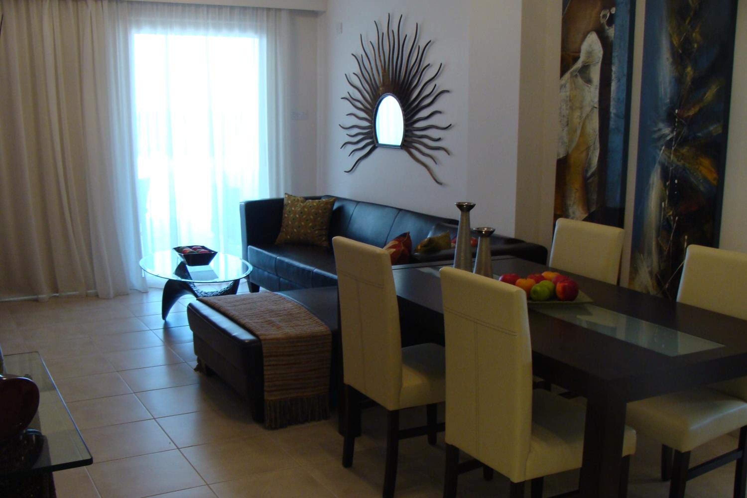 Polyxenia Isaak Luxury Villas and Apartments