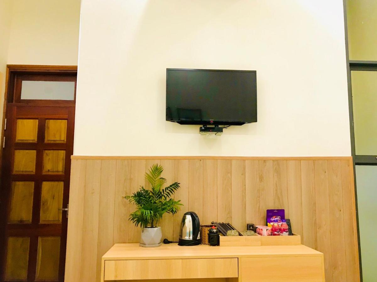 hotel reception
