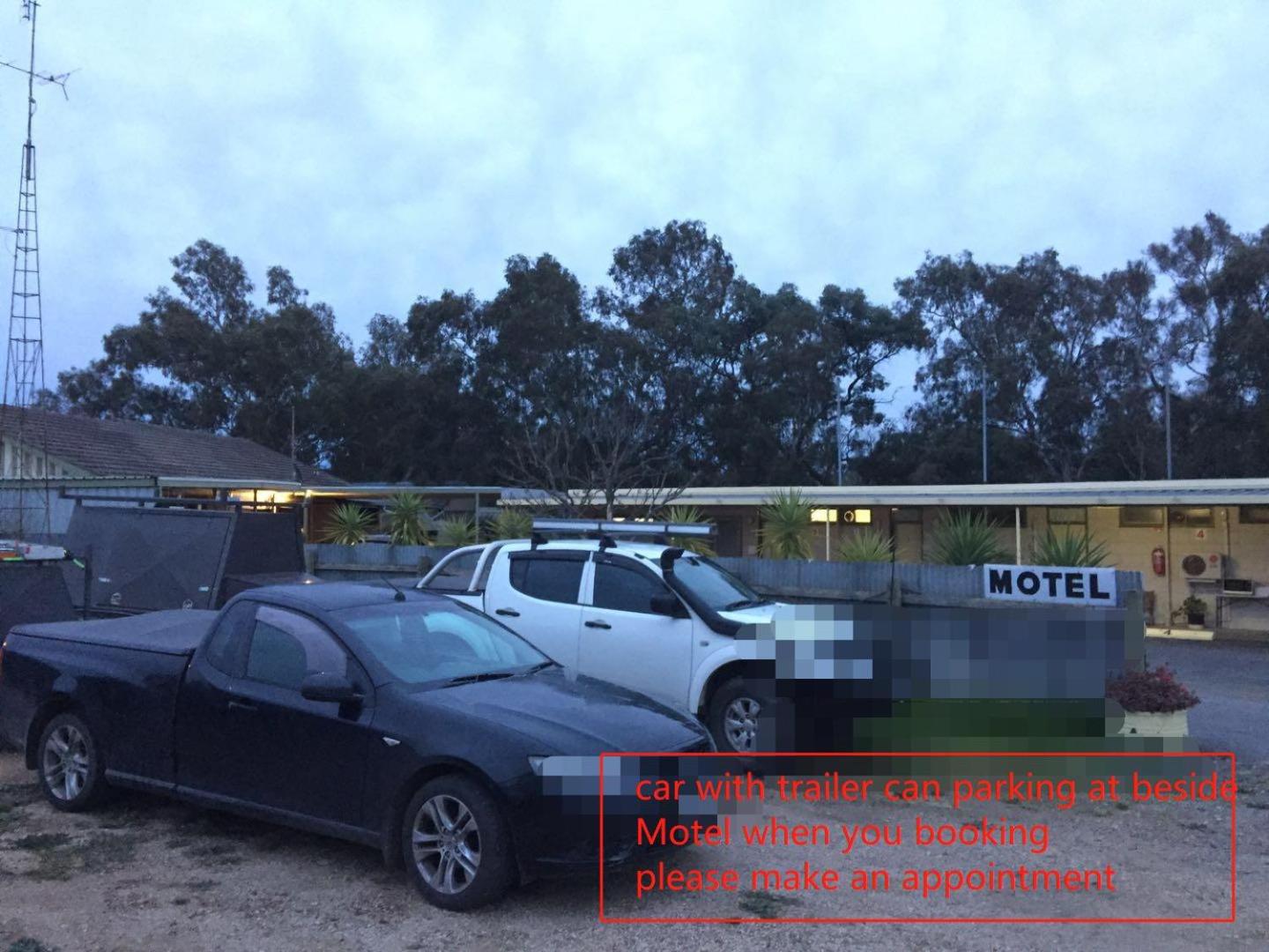 Donald Riverside Motel