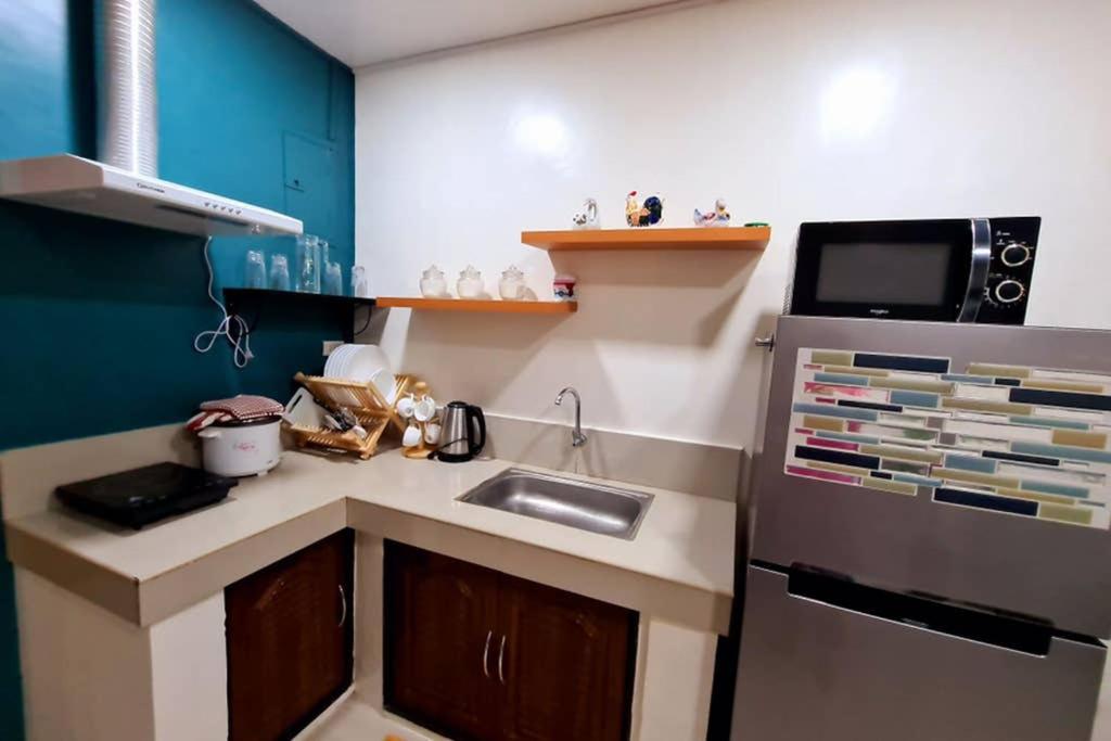 Cozy Space Near SM with Netflix and Fiber WiFi view 2