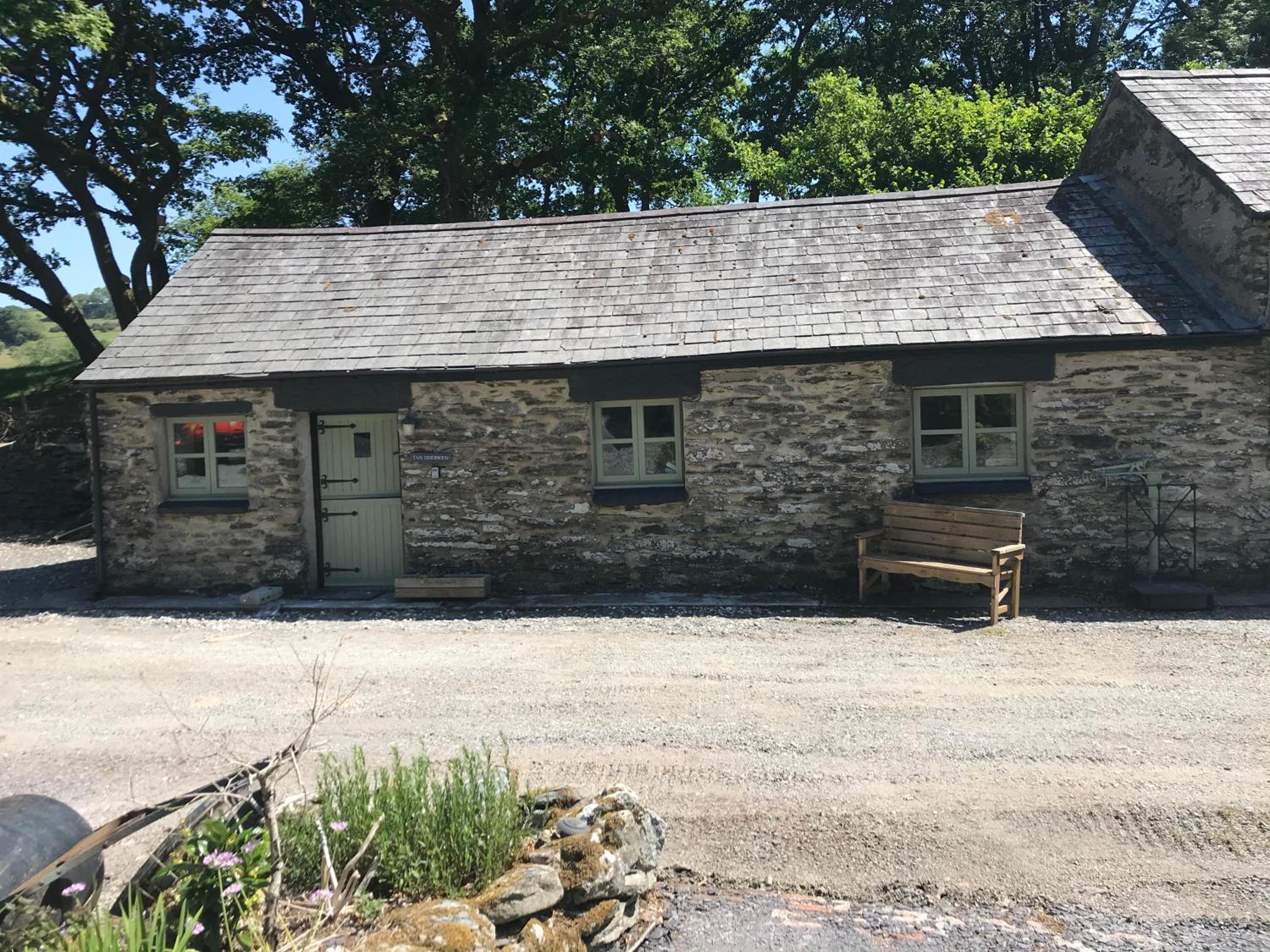 Maes Madog Cottages
