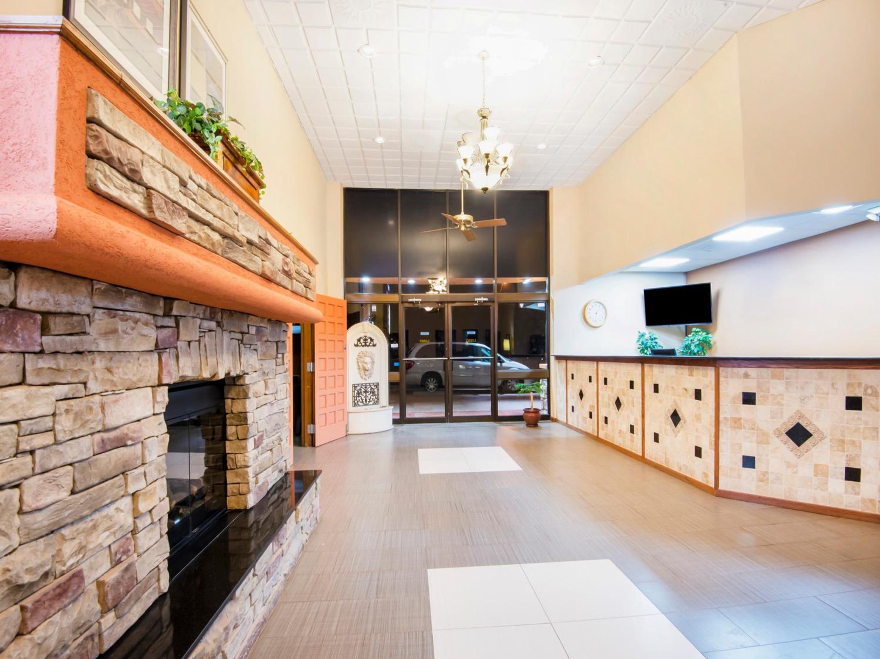 Enid Vacations - Travelodge by Wyndham Enid - Property Image 10