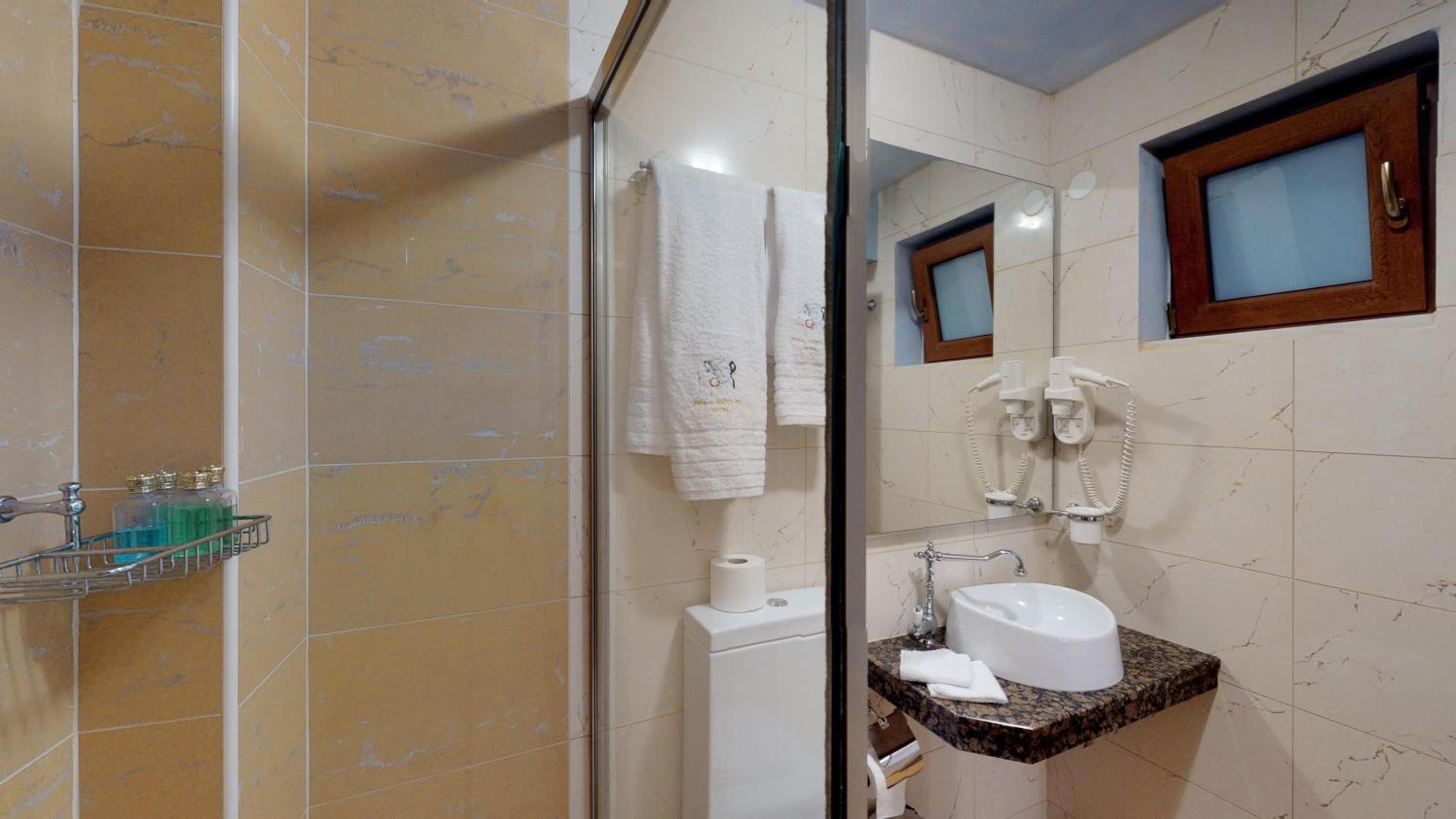 Leda Suites