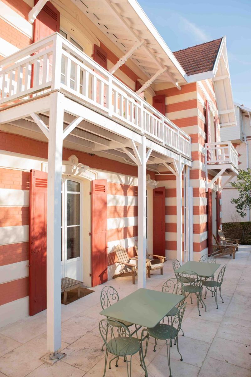 VILLA LES OMBREES view 3