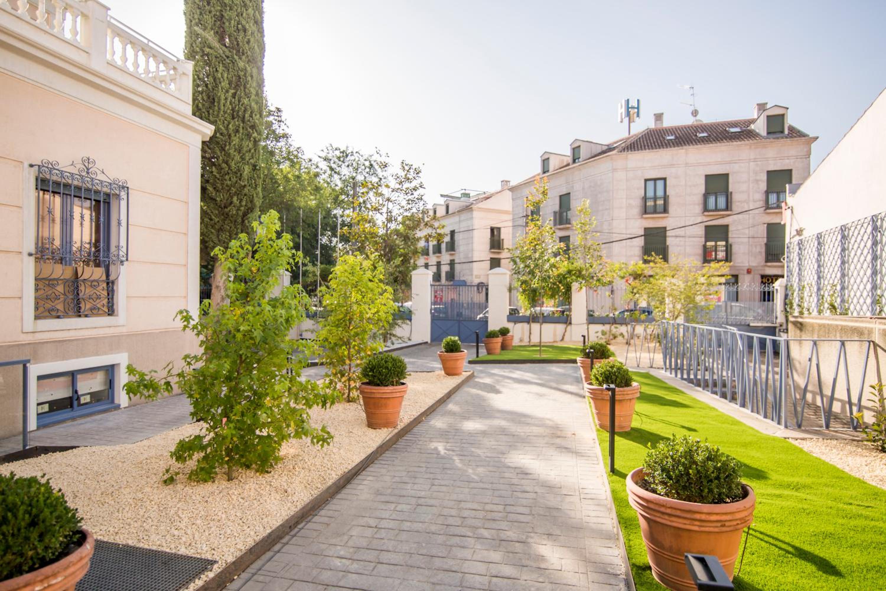 Apartamentos Plaza de Santiago - Estudios Turisticos - 1 LLAVE view 5