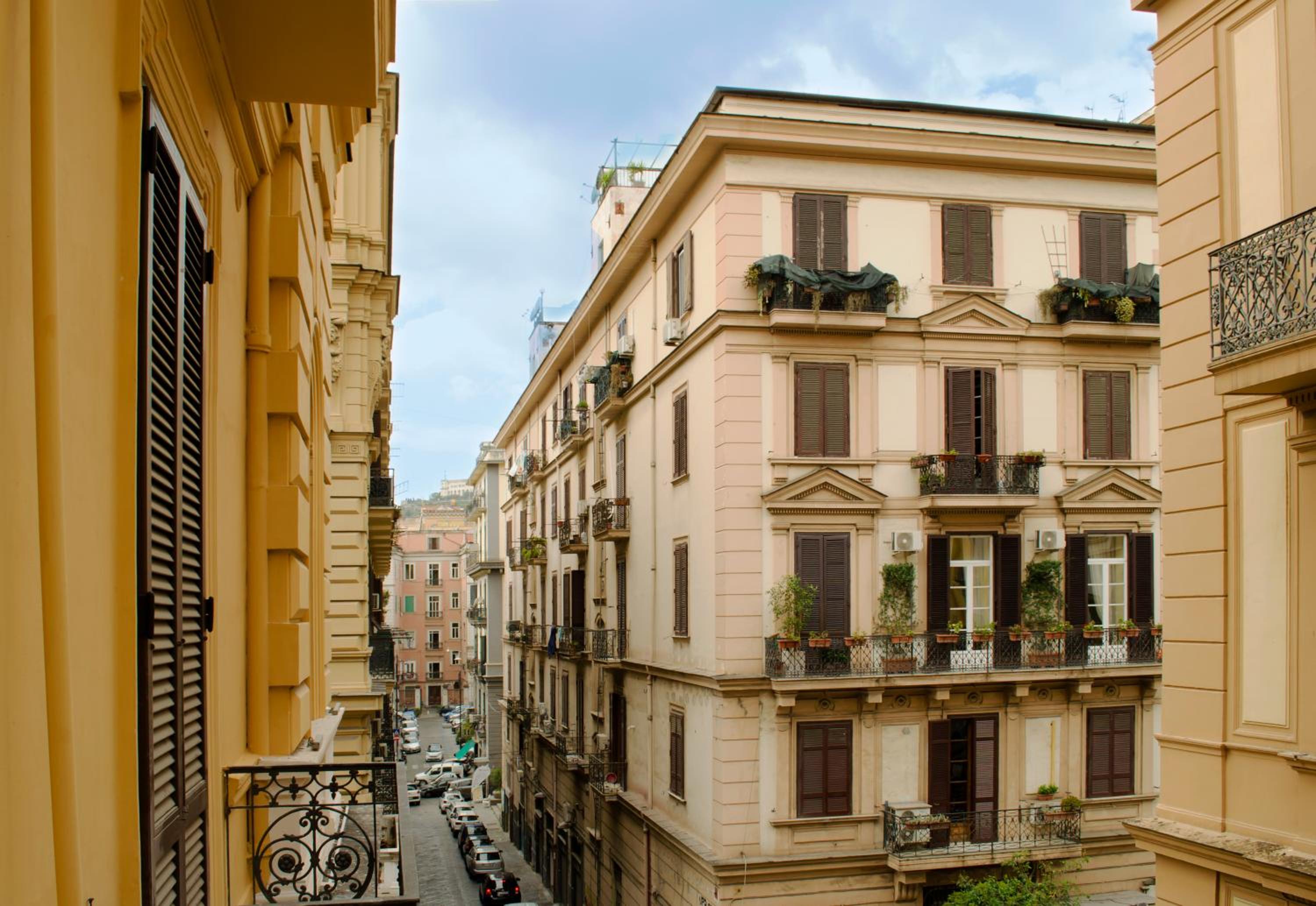 fafgrandsuitenapoli