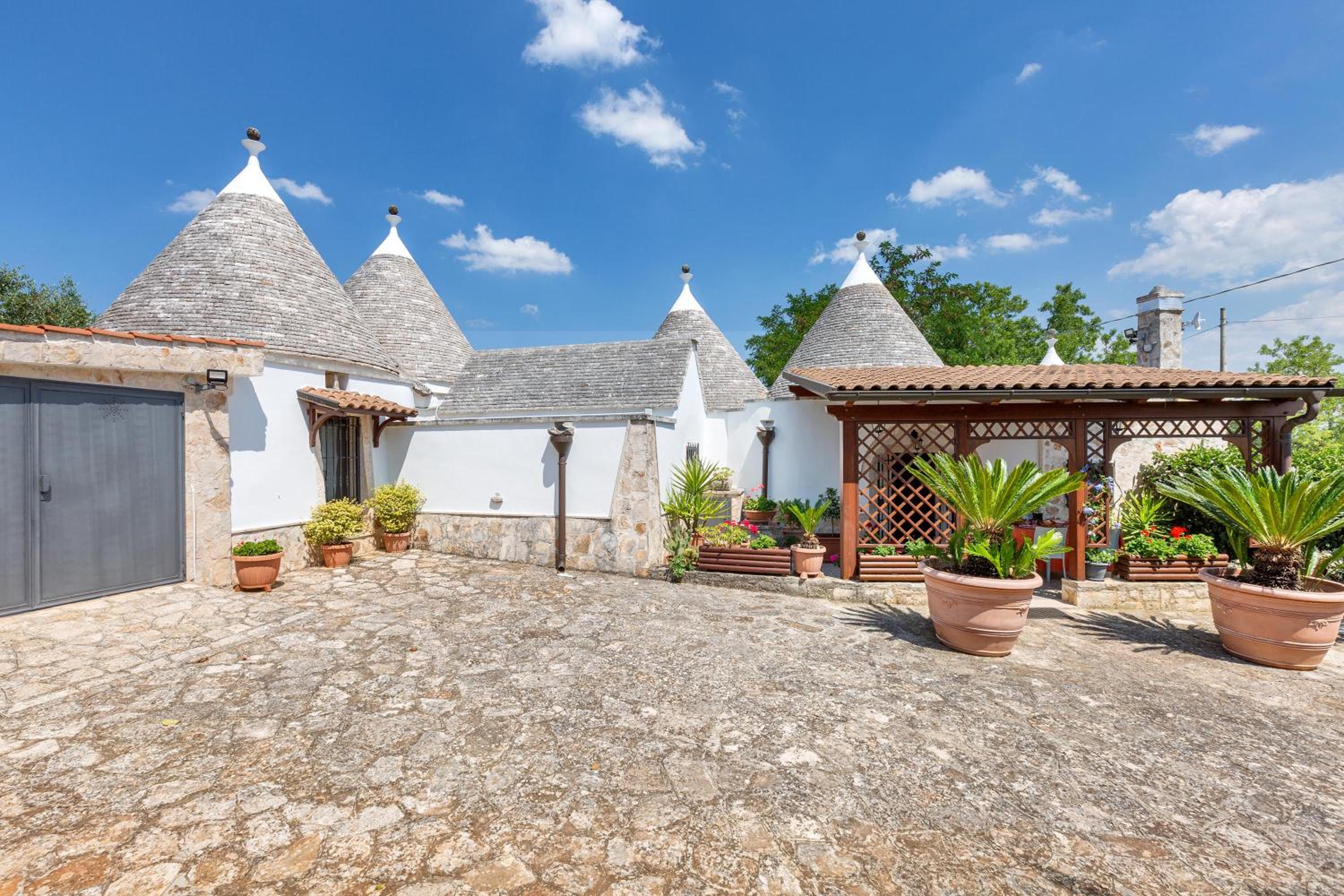 Villa Trulli Natura by BarbarHouse view 4