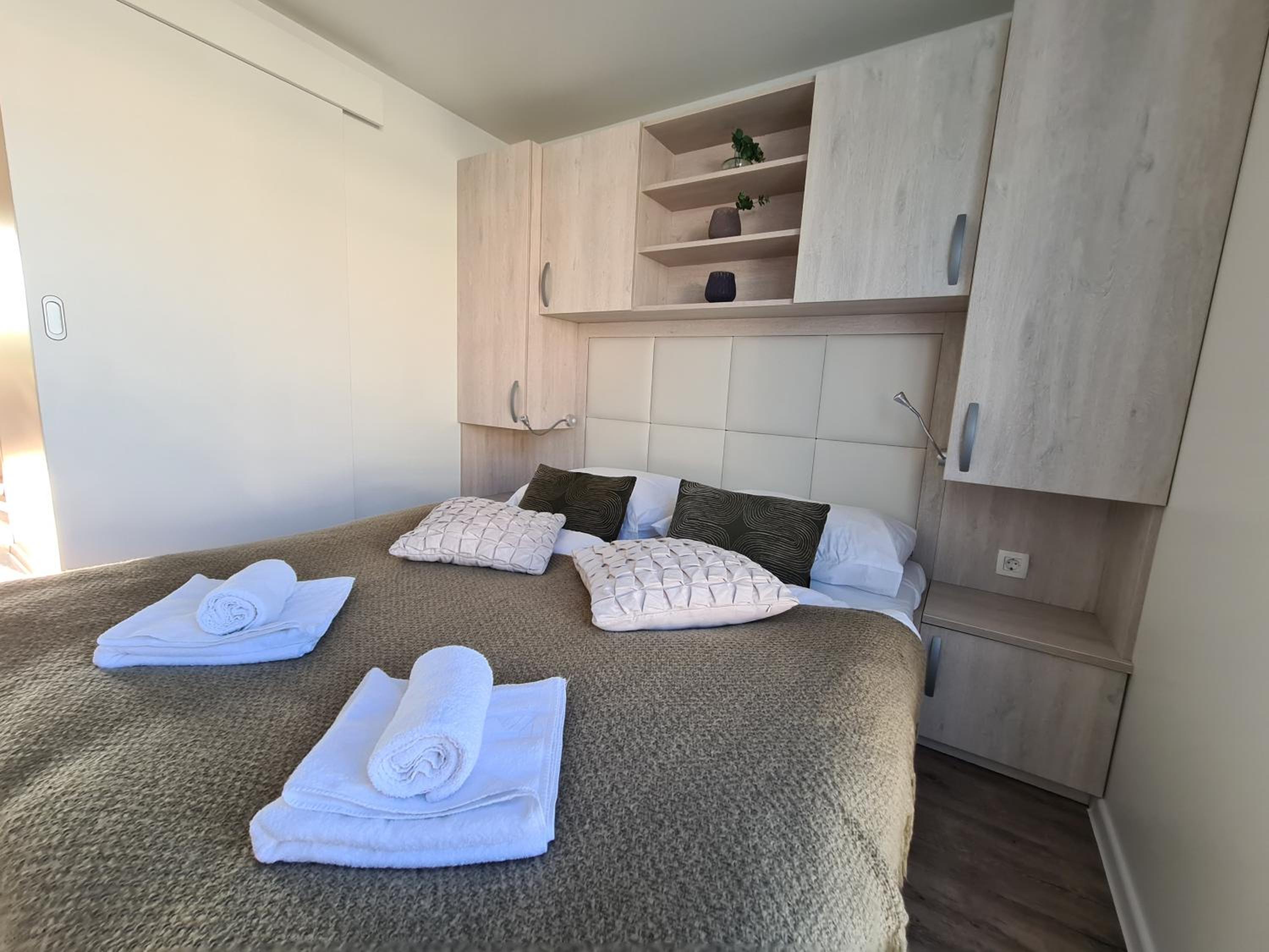 Marina Seahouse Brina