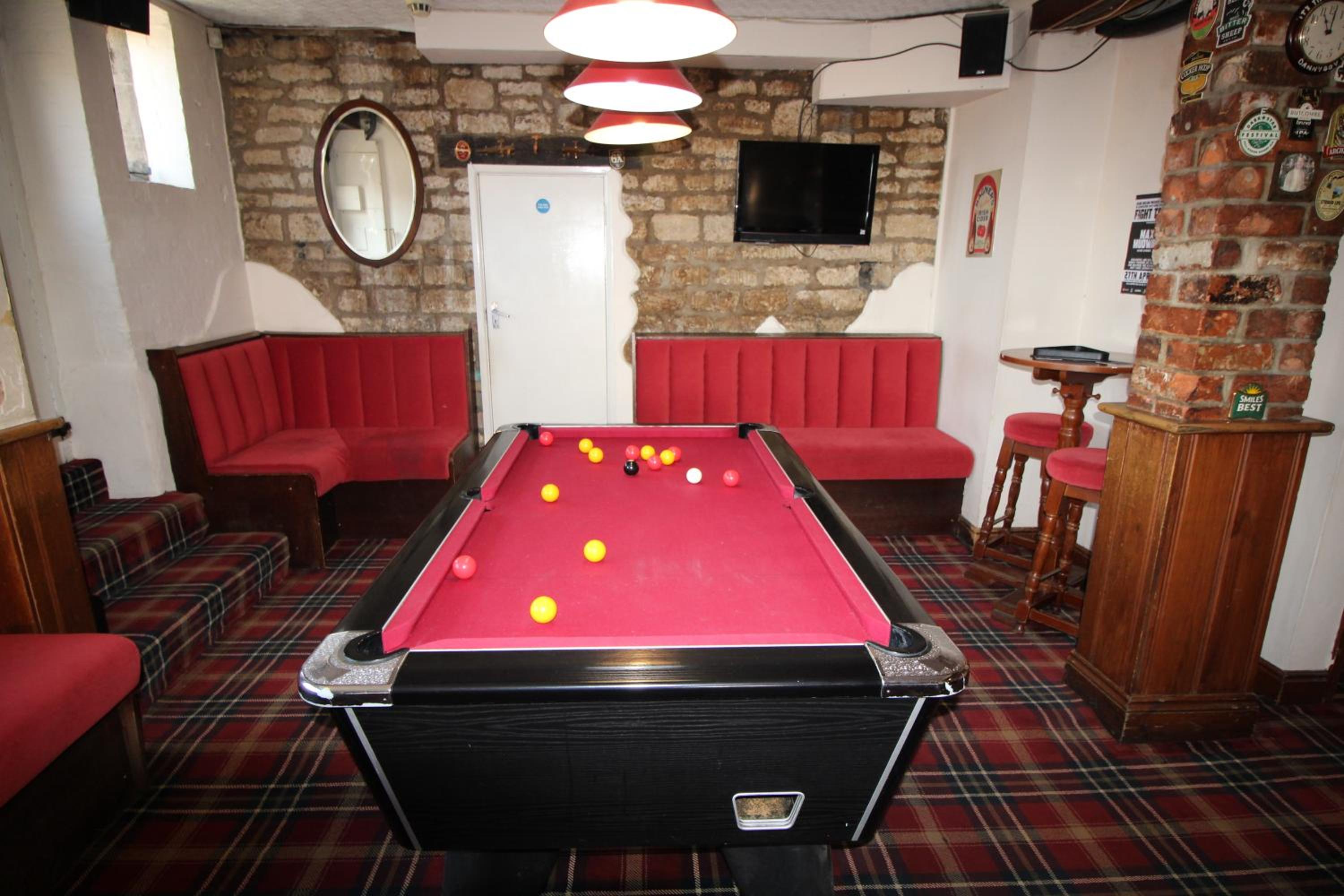 Stroud Vacations - The Clothiers Arms - Property Image 24