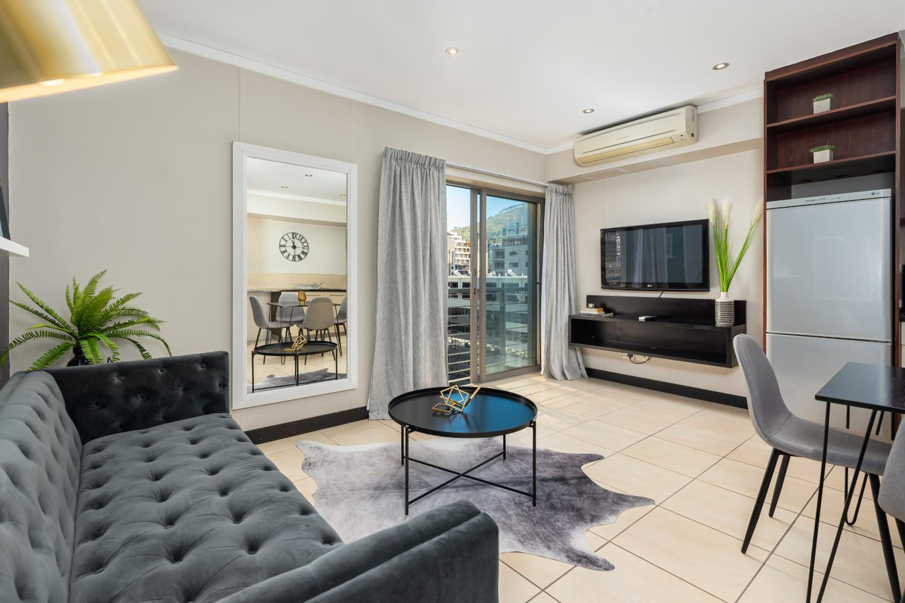 Icon Apartments