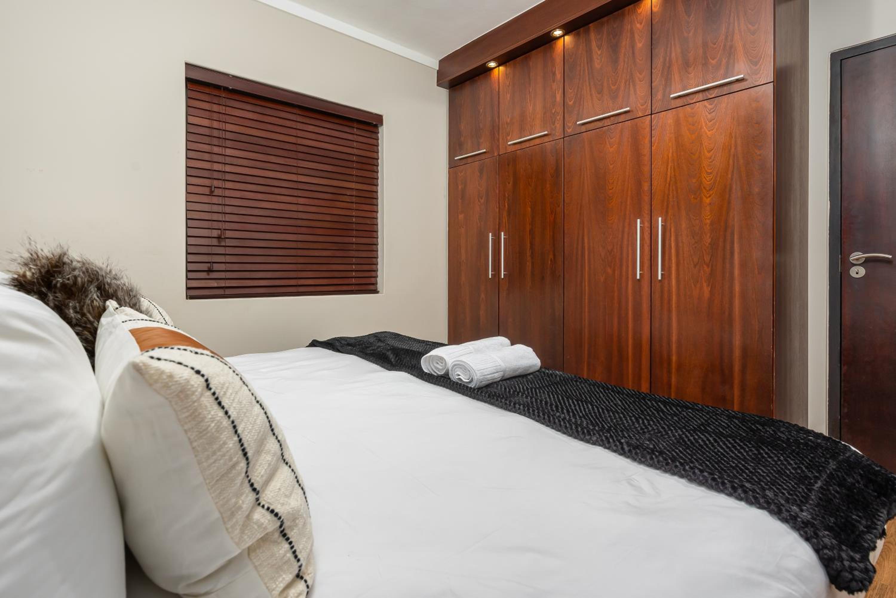 Icon Apartments