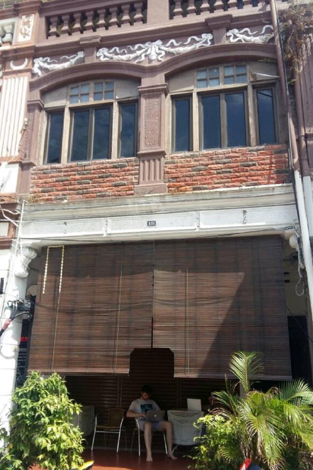 Cocoa Mews Cafe and Homestay