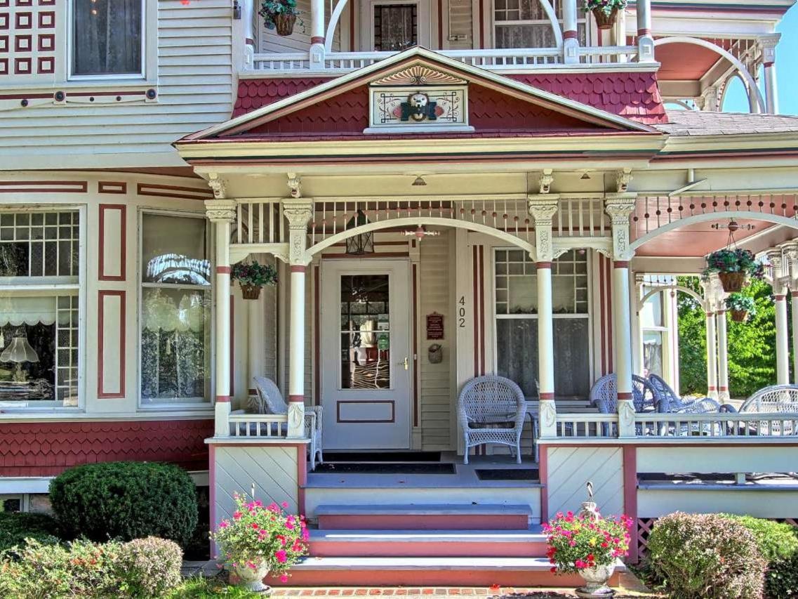 Grand Victorian B&B Inn view 3