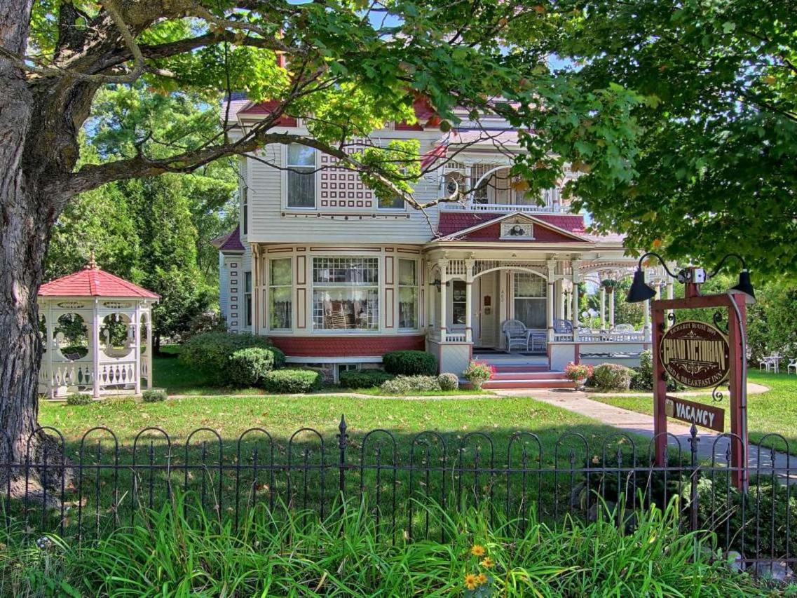 Grand Victorian B&B Inn view 4