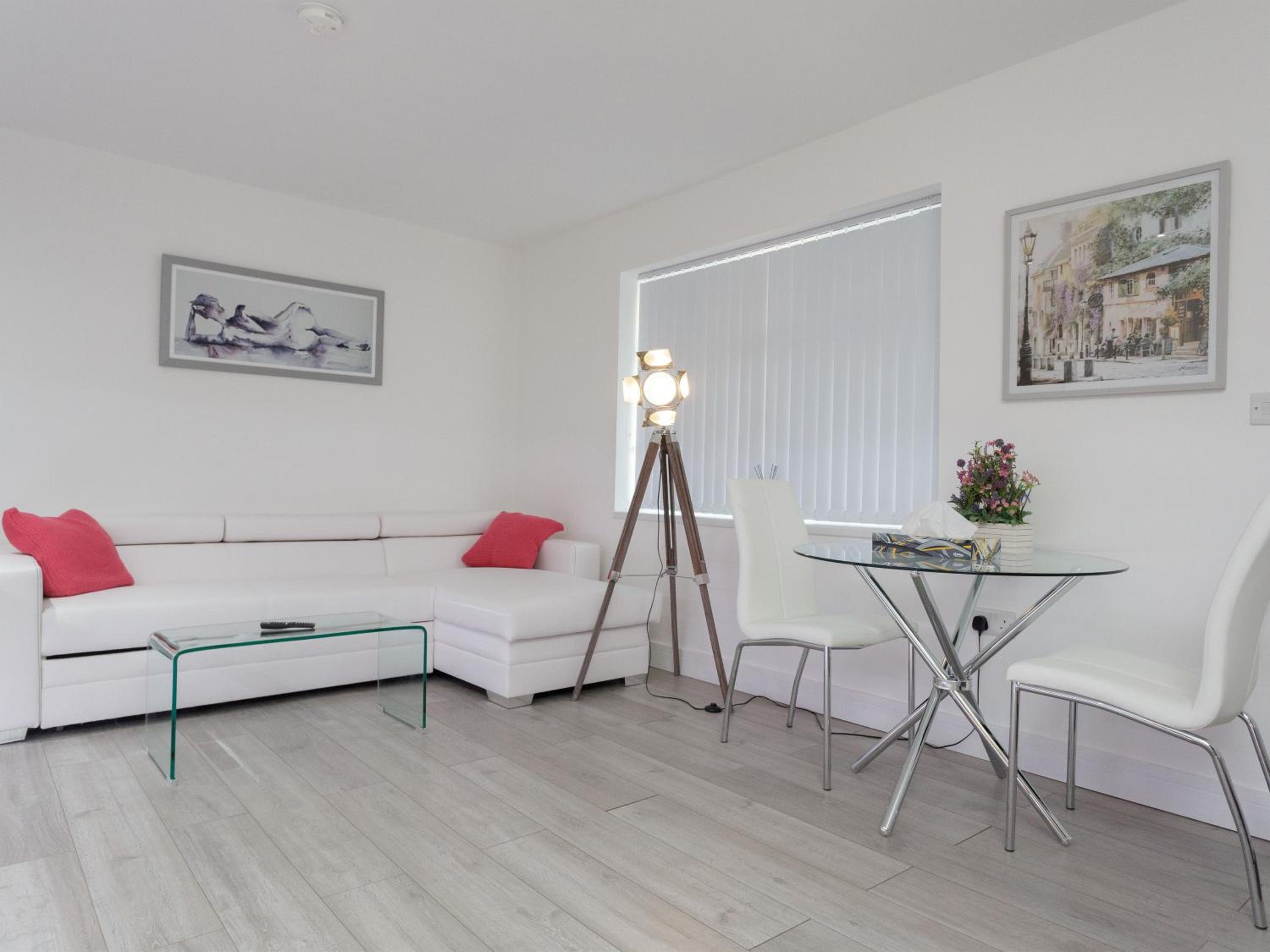 Live in Leeds Greenhill Bungalows