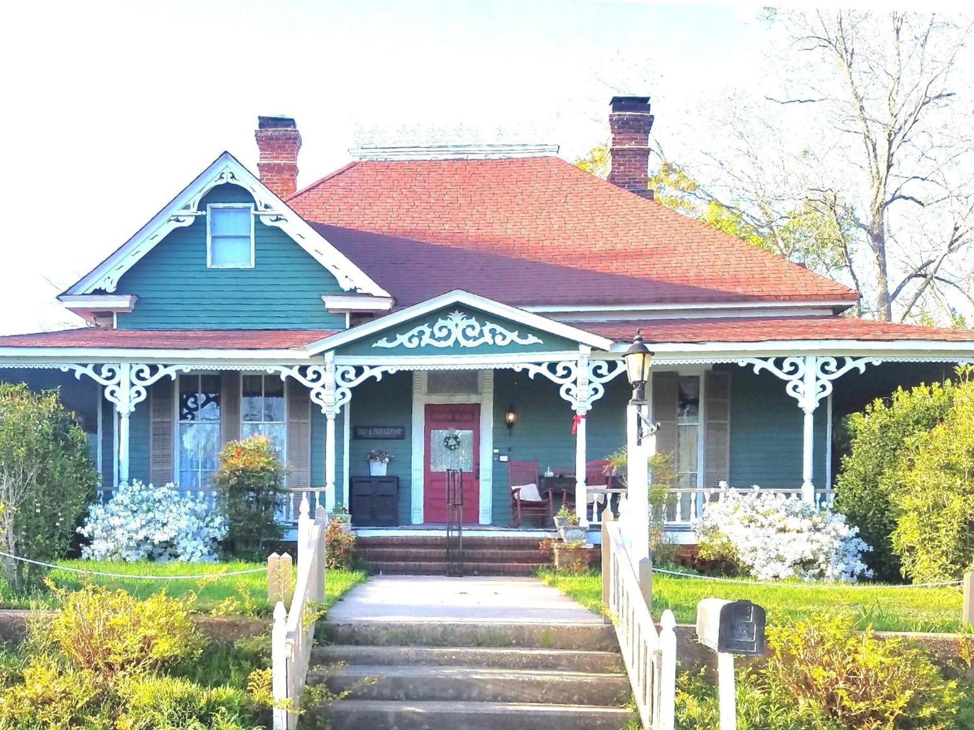 Holly House of Hamilton