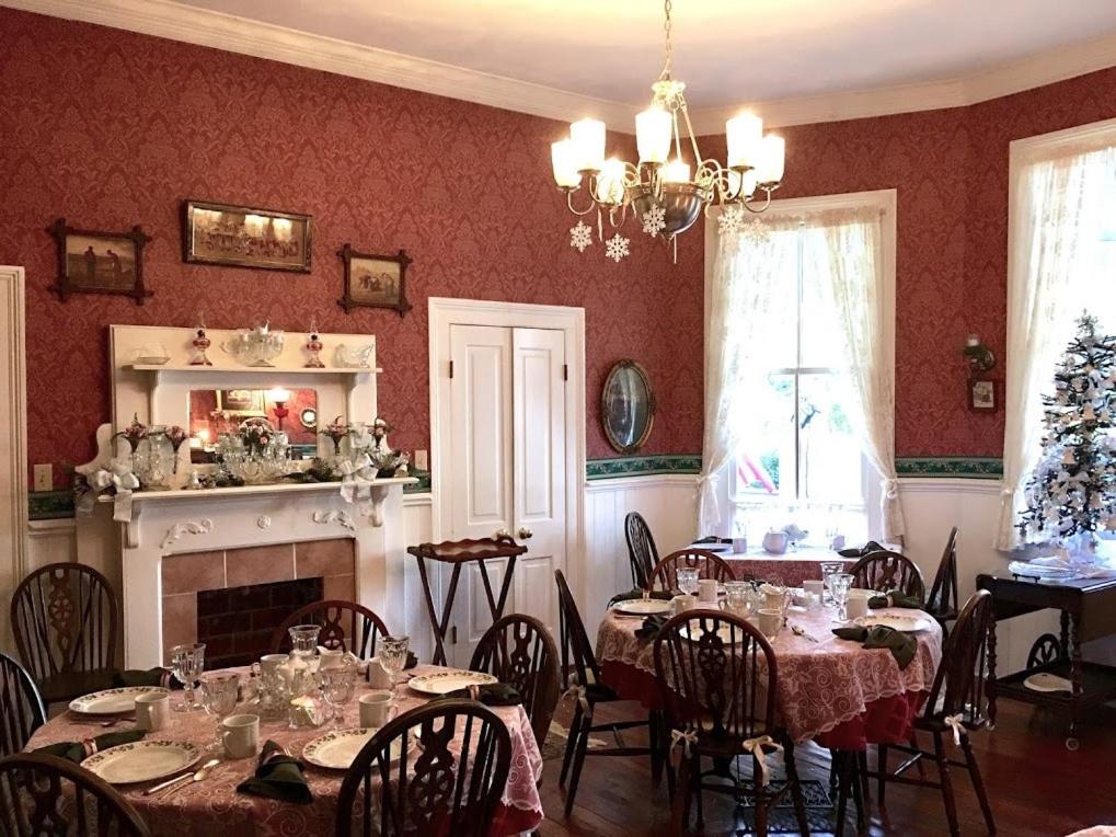 Holly House of Hamilton