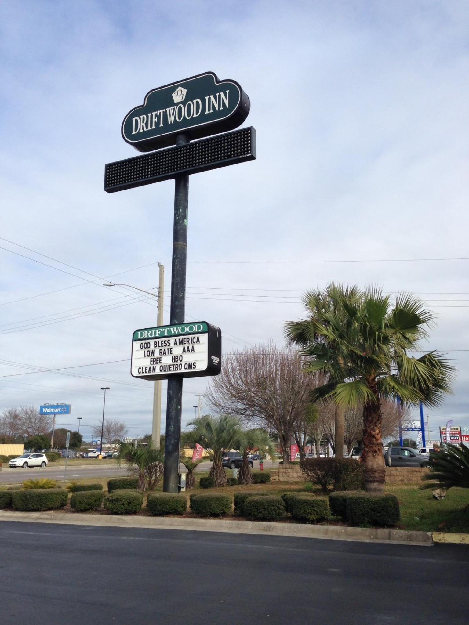 Lake City Vacations - Driftwood Inn - Lake City - Property Image 1