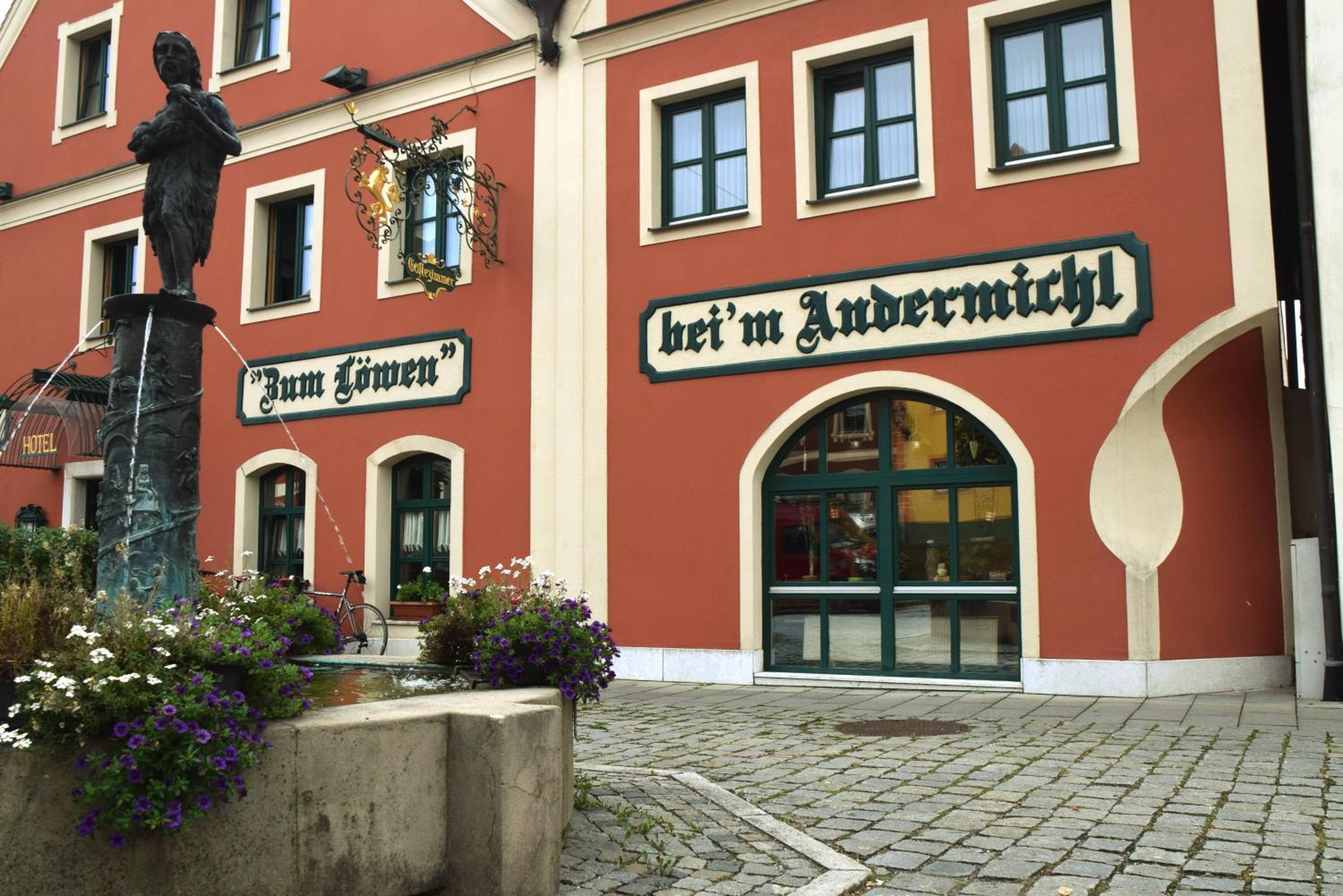 Hotel Gasthof Zum Lowen - Property Image 28