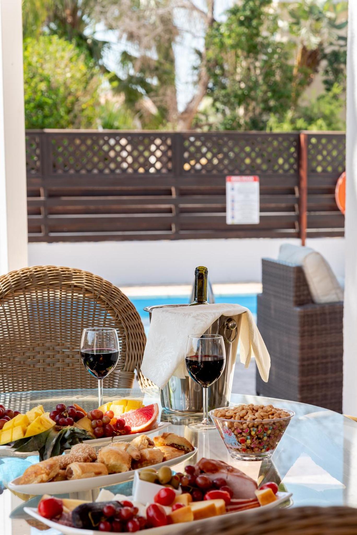 Villa Willow Mandali by Ezoria Villas