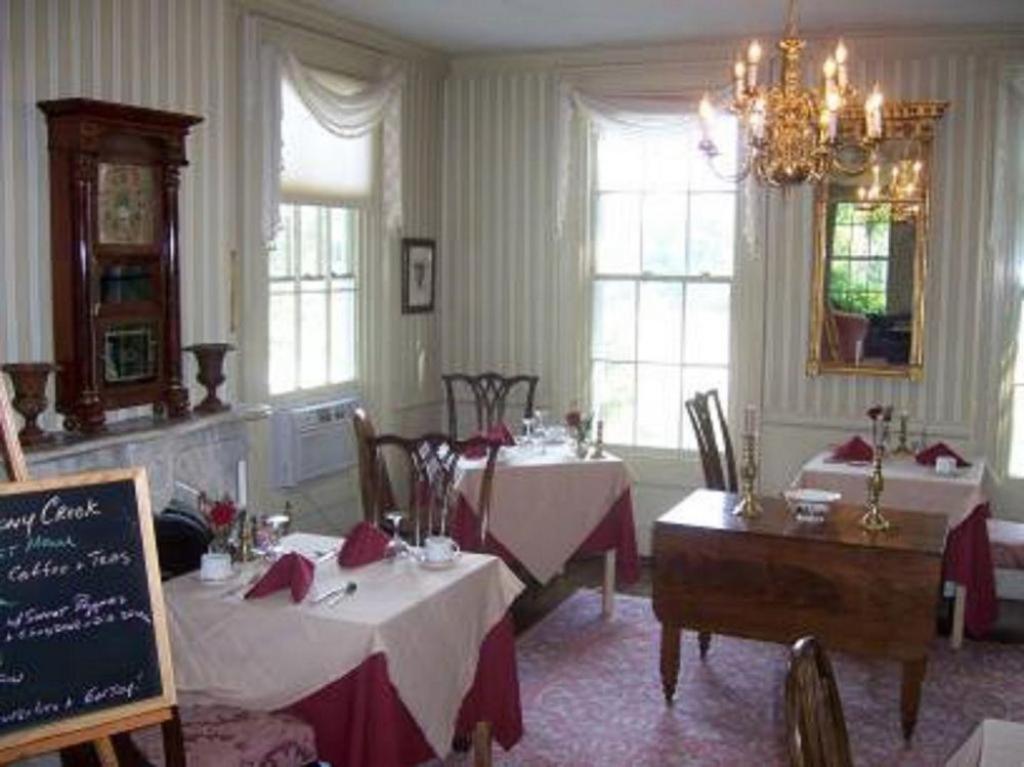 The Inn at Stony Creek view 3