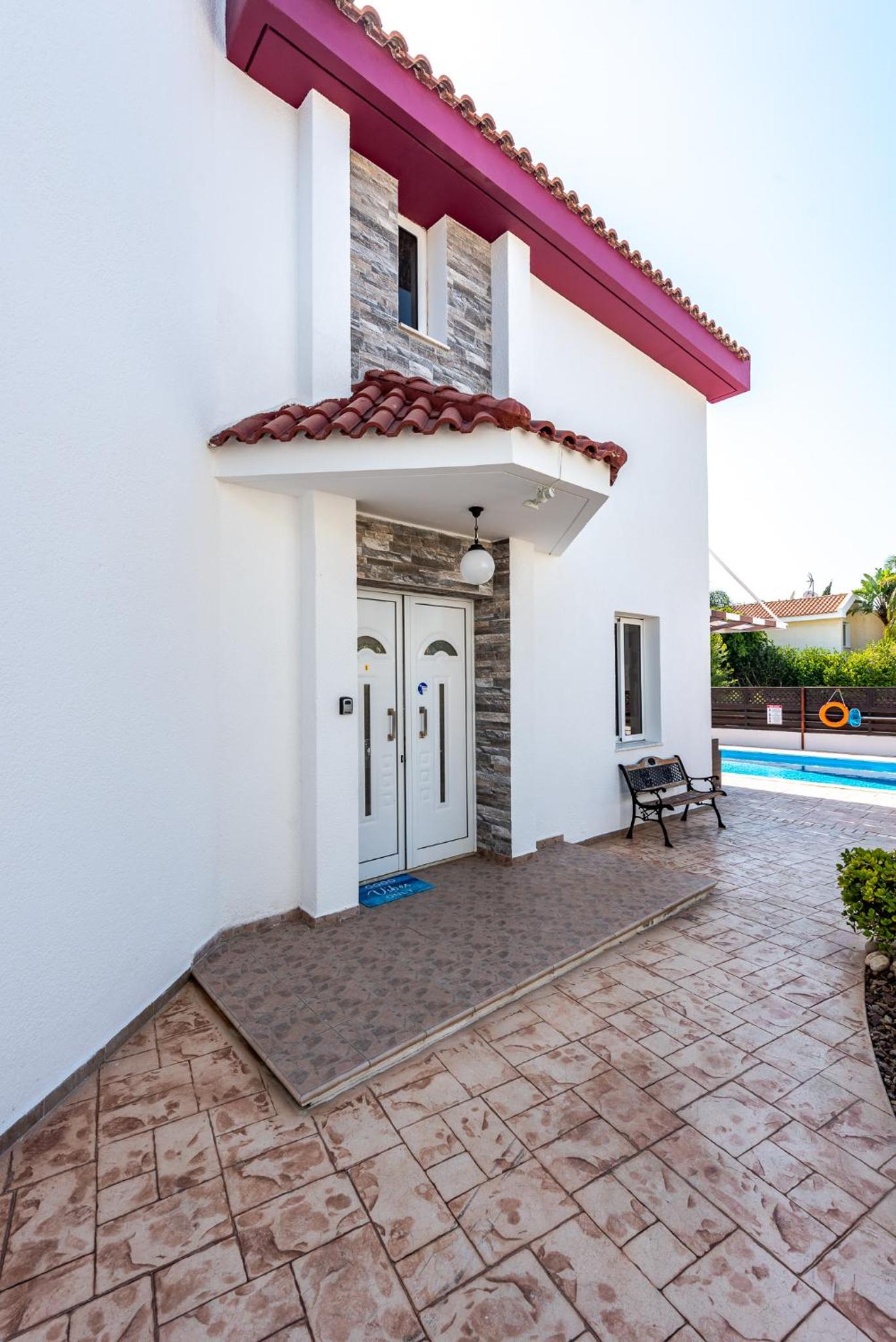 Villa Willow Mandali by Ezoria Villas