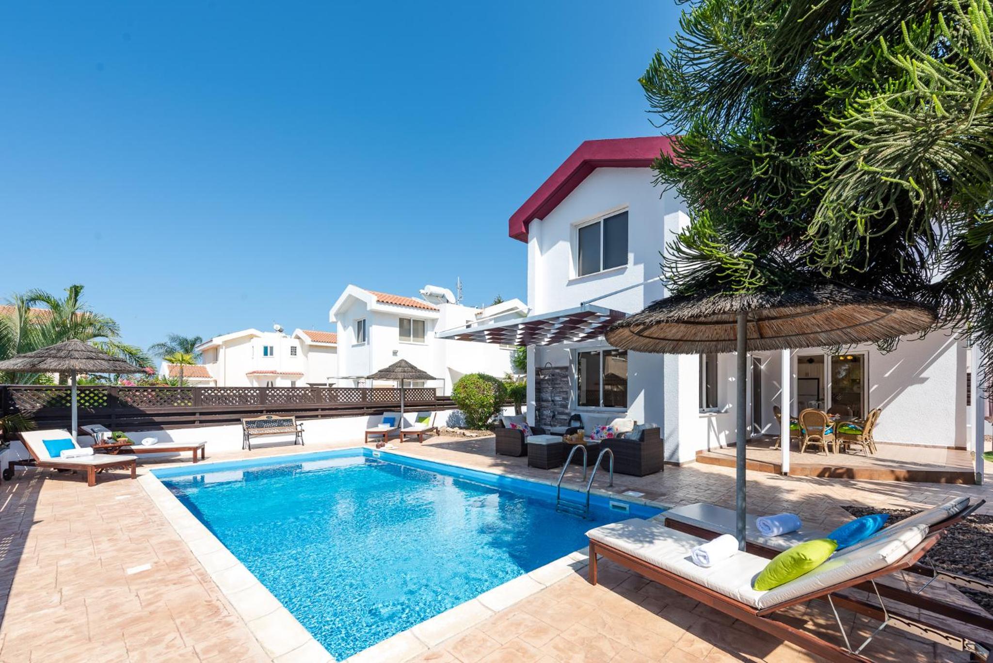 Villa Willow Mandali by Ezoria Villas