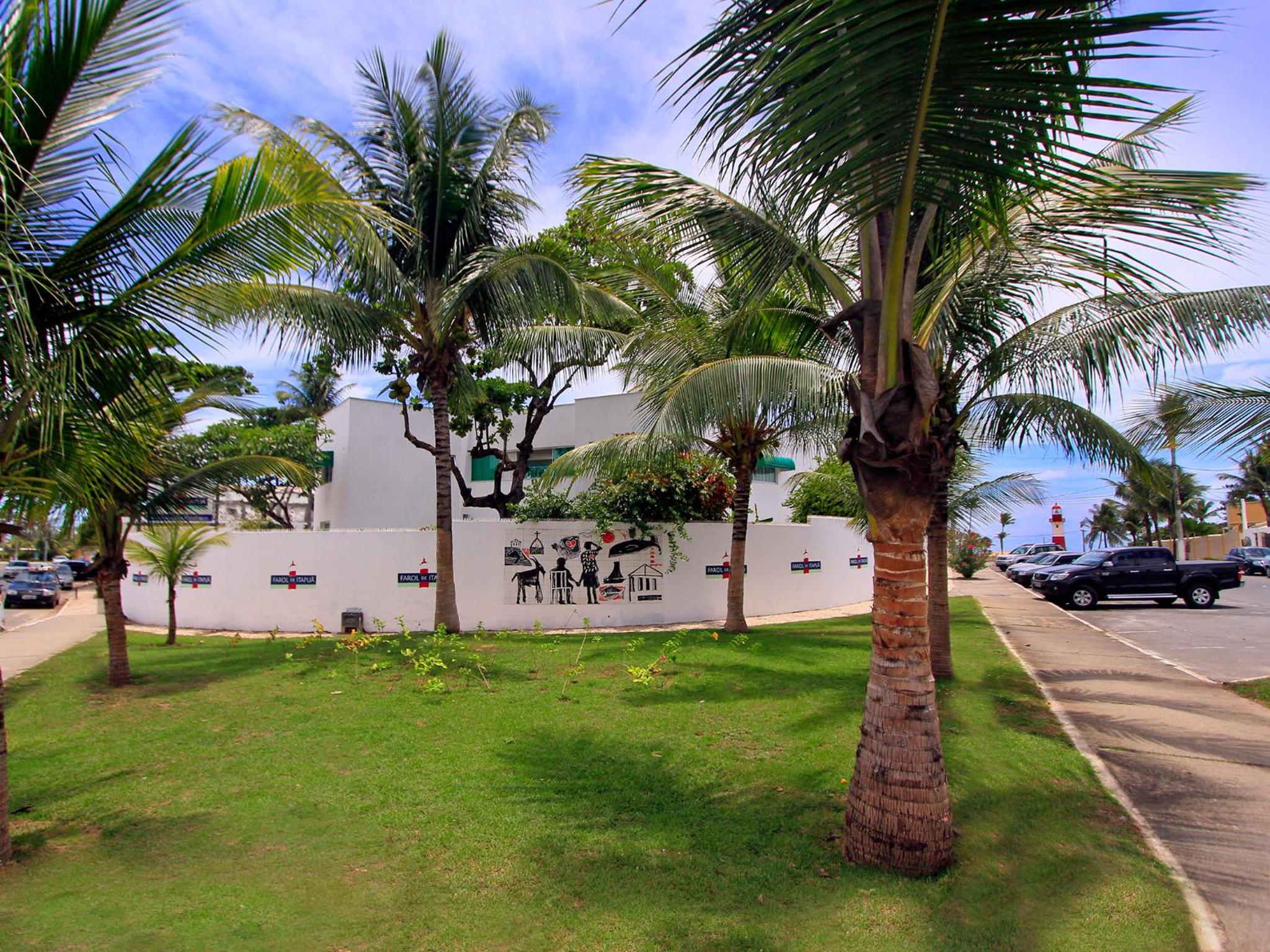 Farol de Itapuã Praia Hotel