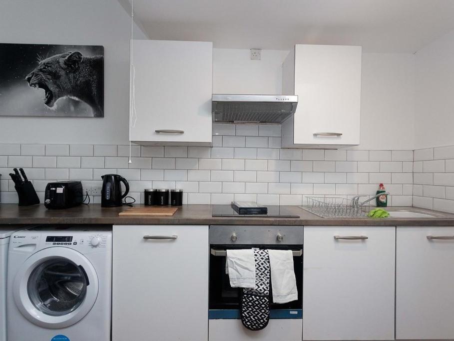 Kirkstall House — photo 14