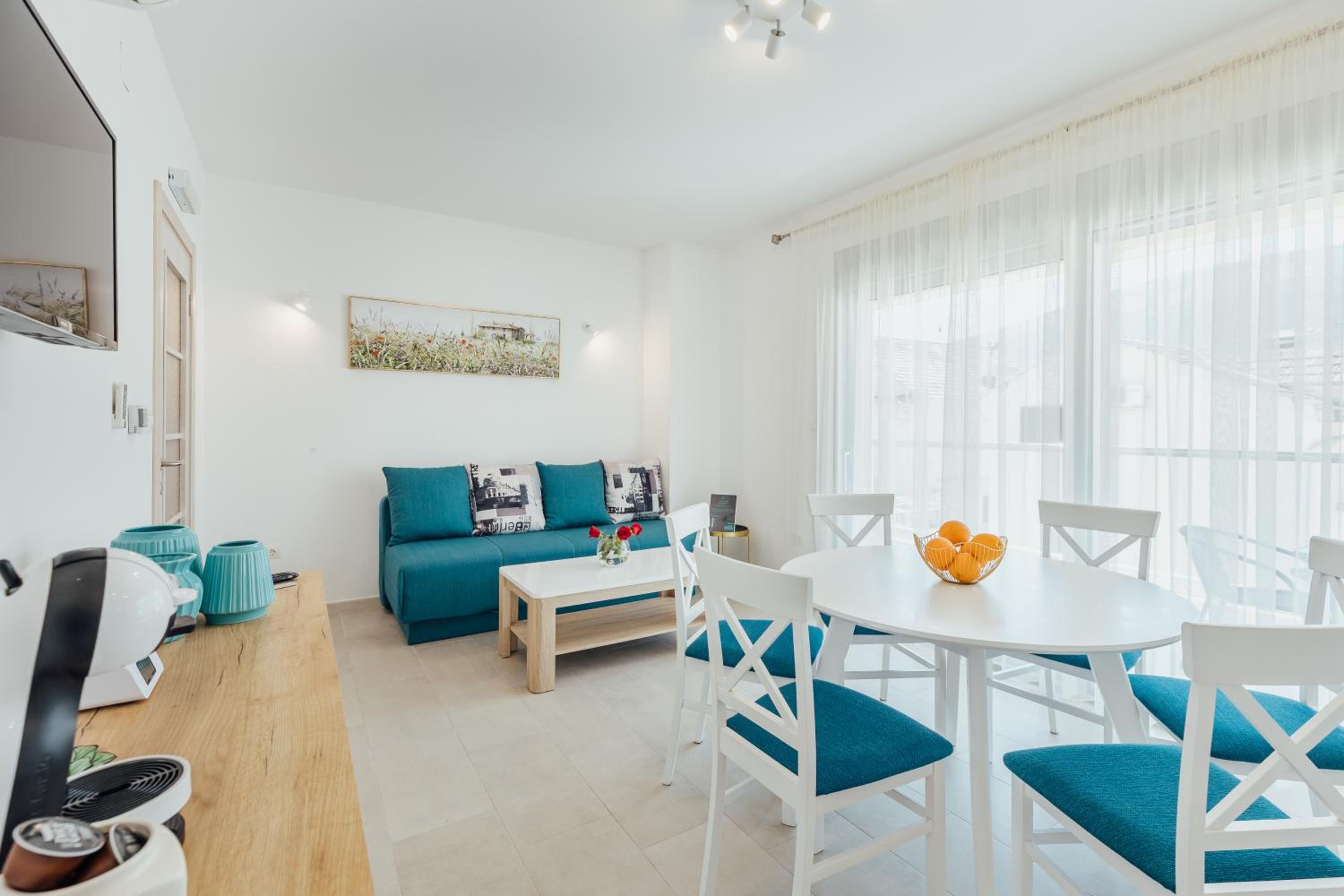 Apartments Villa Swissmonte view 2