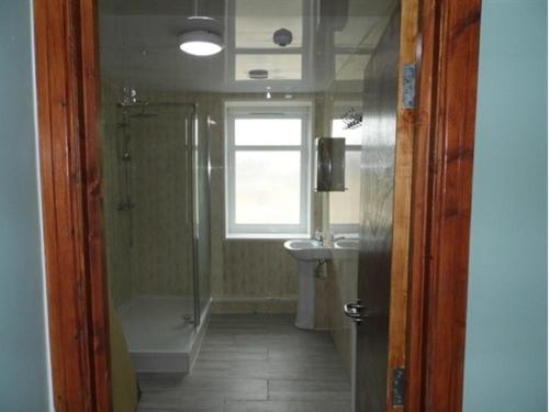 Durham Vacations - Budget Hayat express hotel - Property Image 9