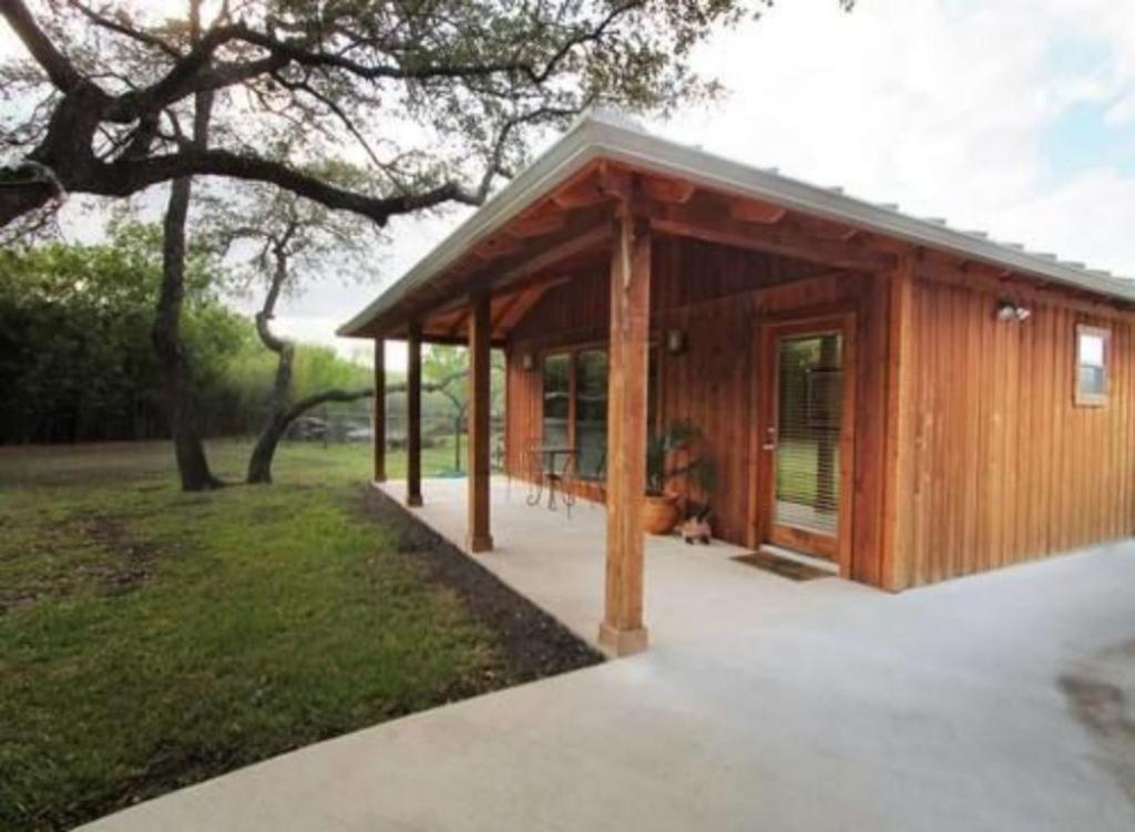 Live Oaks Bed and Breakfast