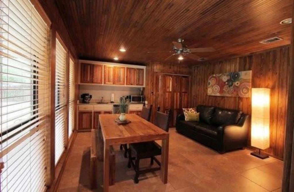 Live Oaks Bed and Breakfast