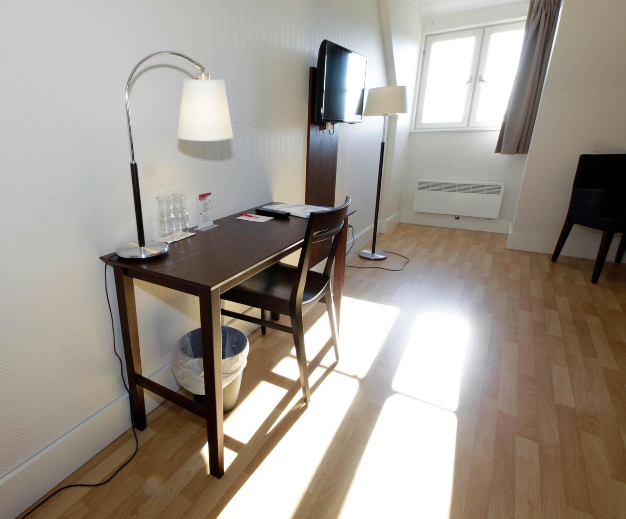 Photo 16