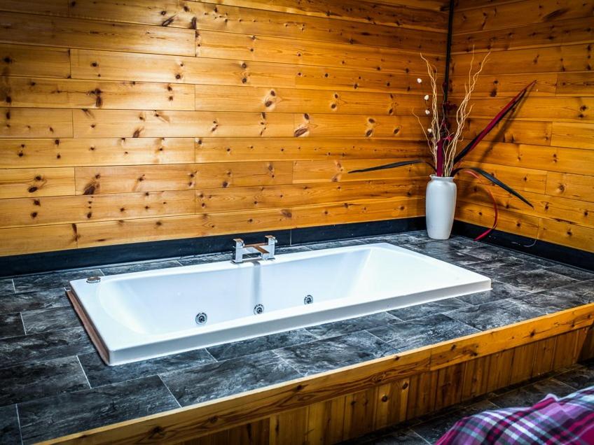 New Forest Lodges