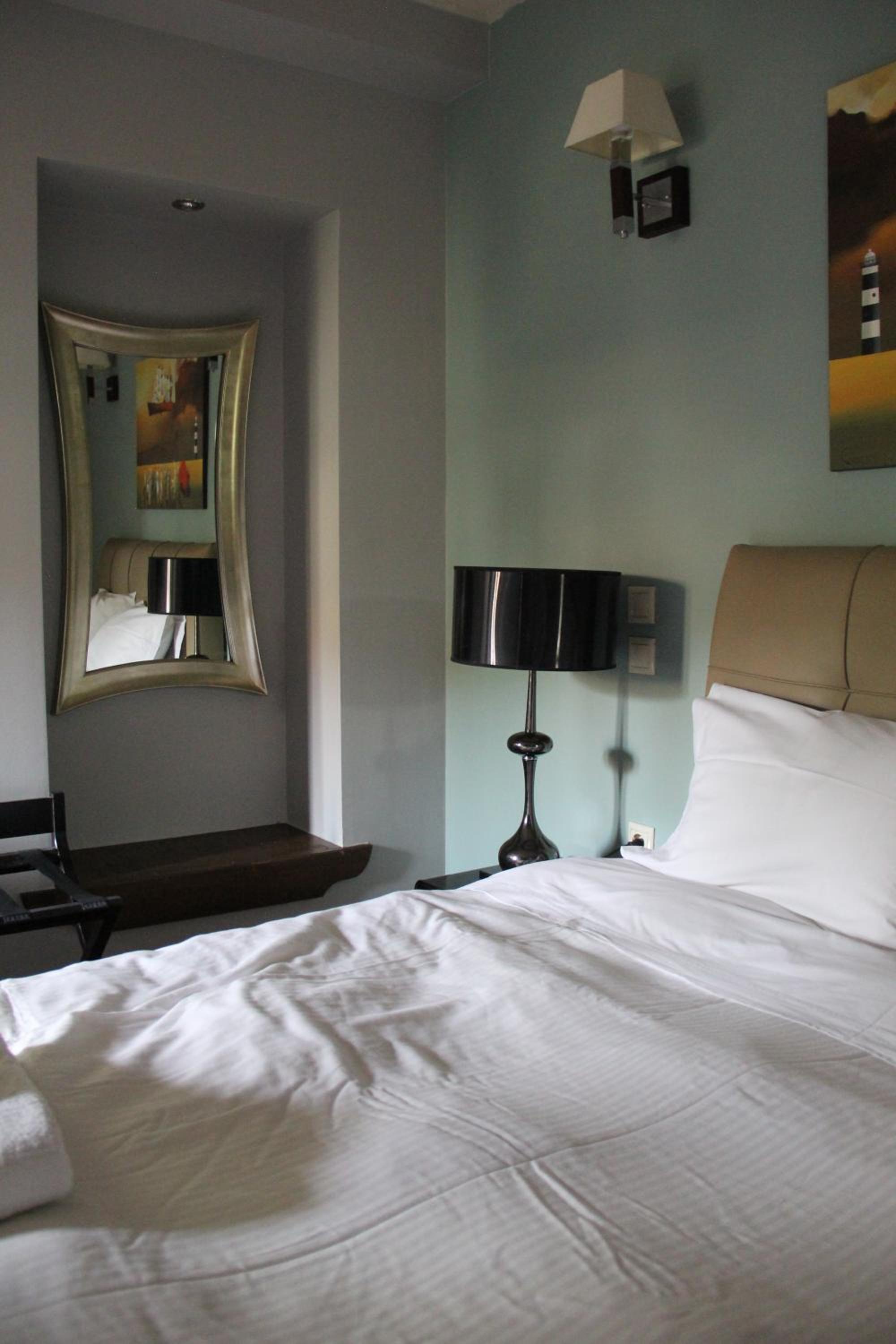 Tsarbou Guesthouse