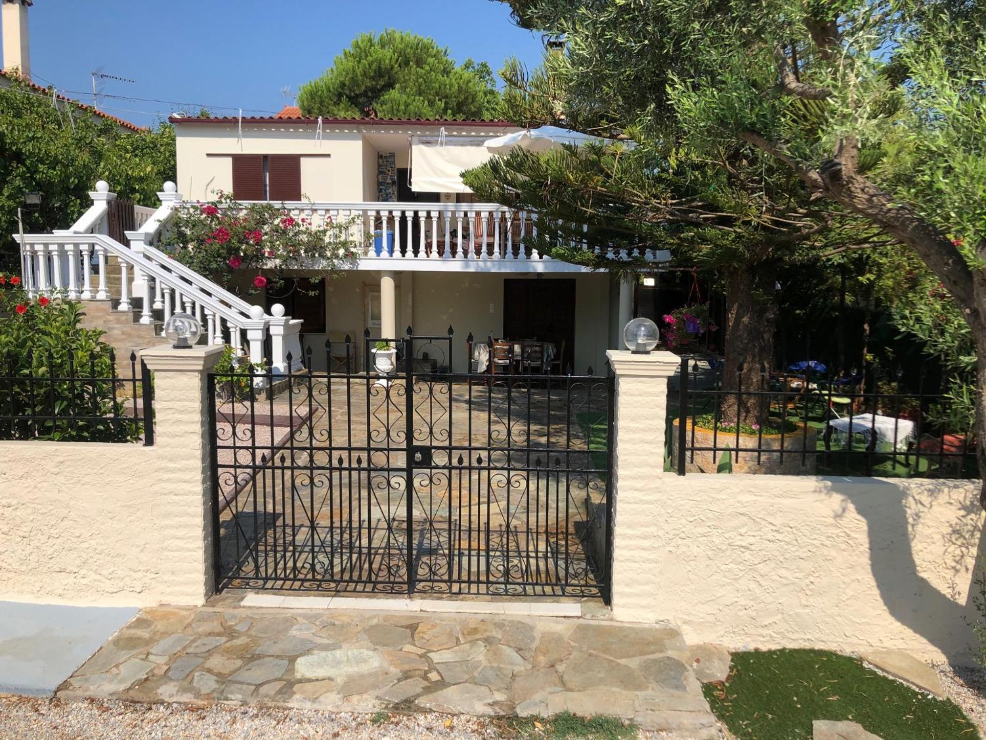 Your Holiday House view 5