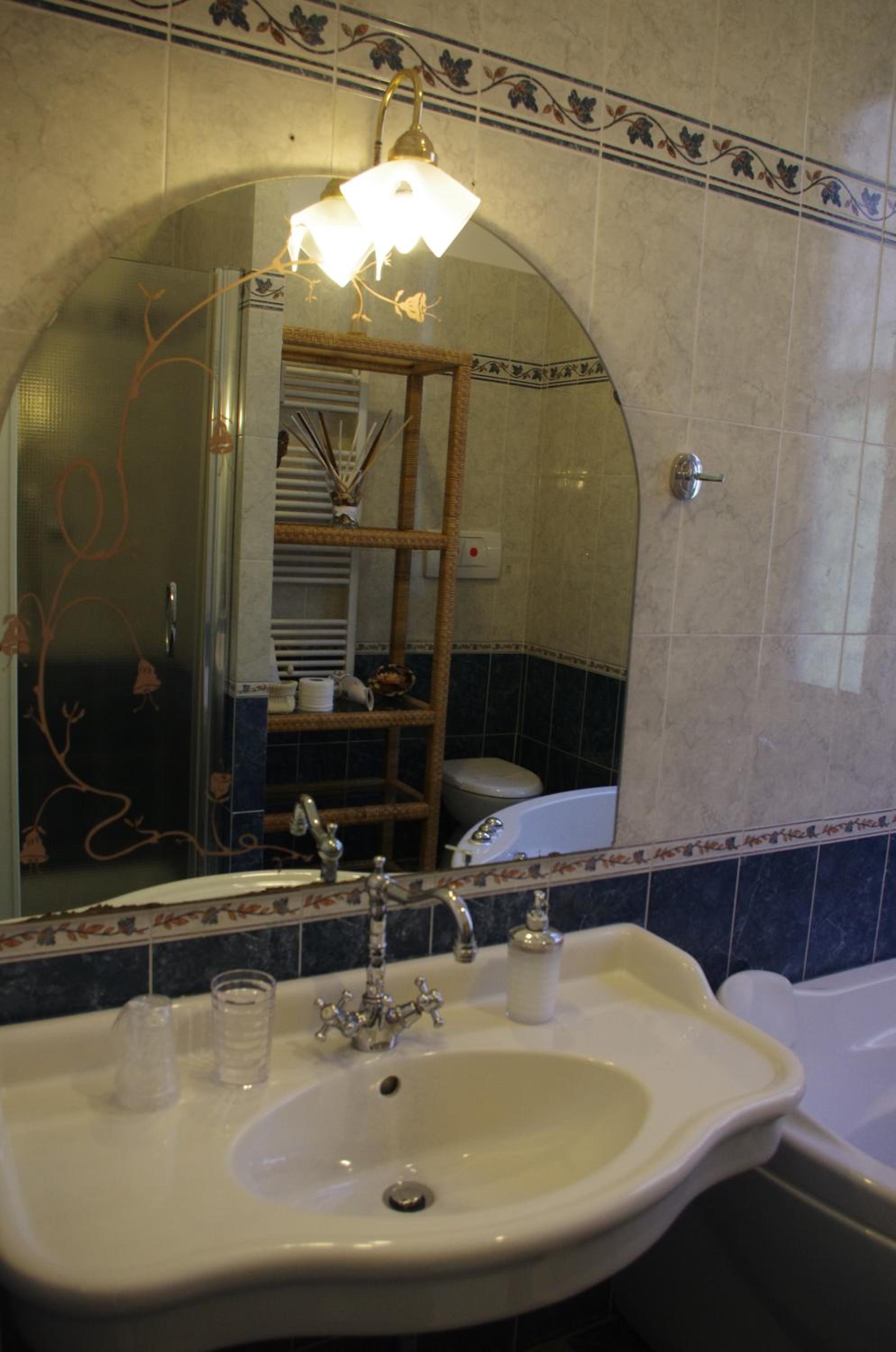 Tucci's Roma Guest House