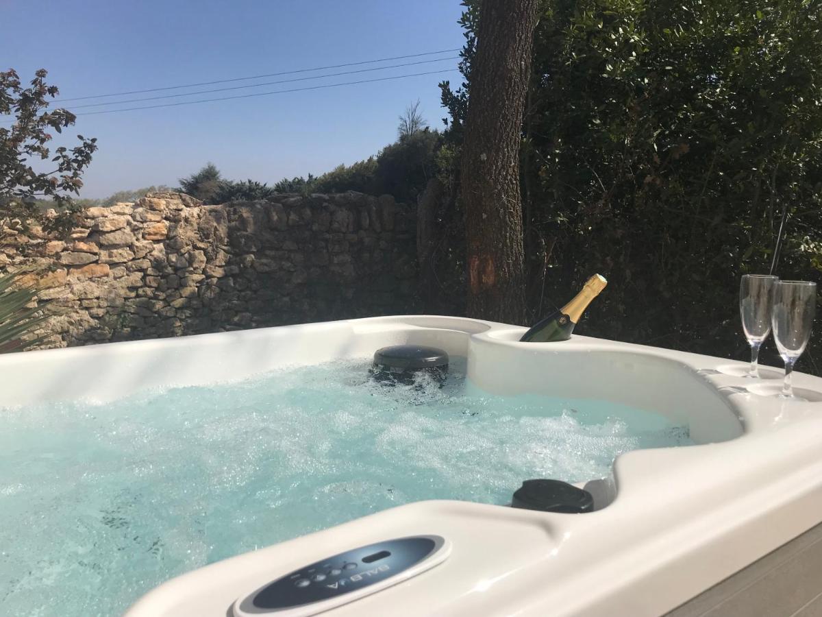 Les Mazets et Spa D'Uzes view 2