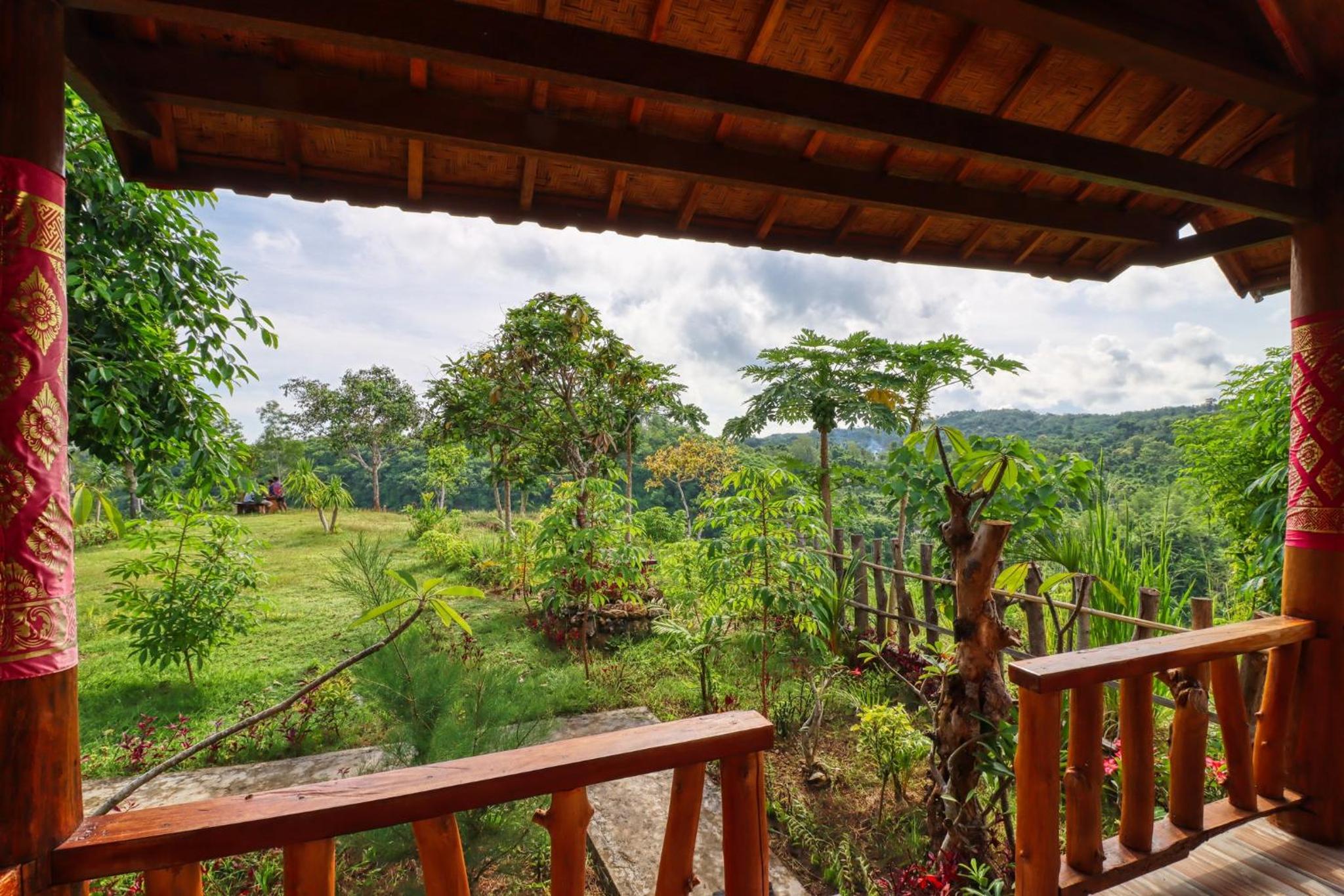 Ayu Hill Bungalows