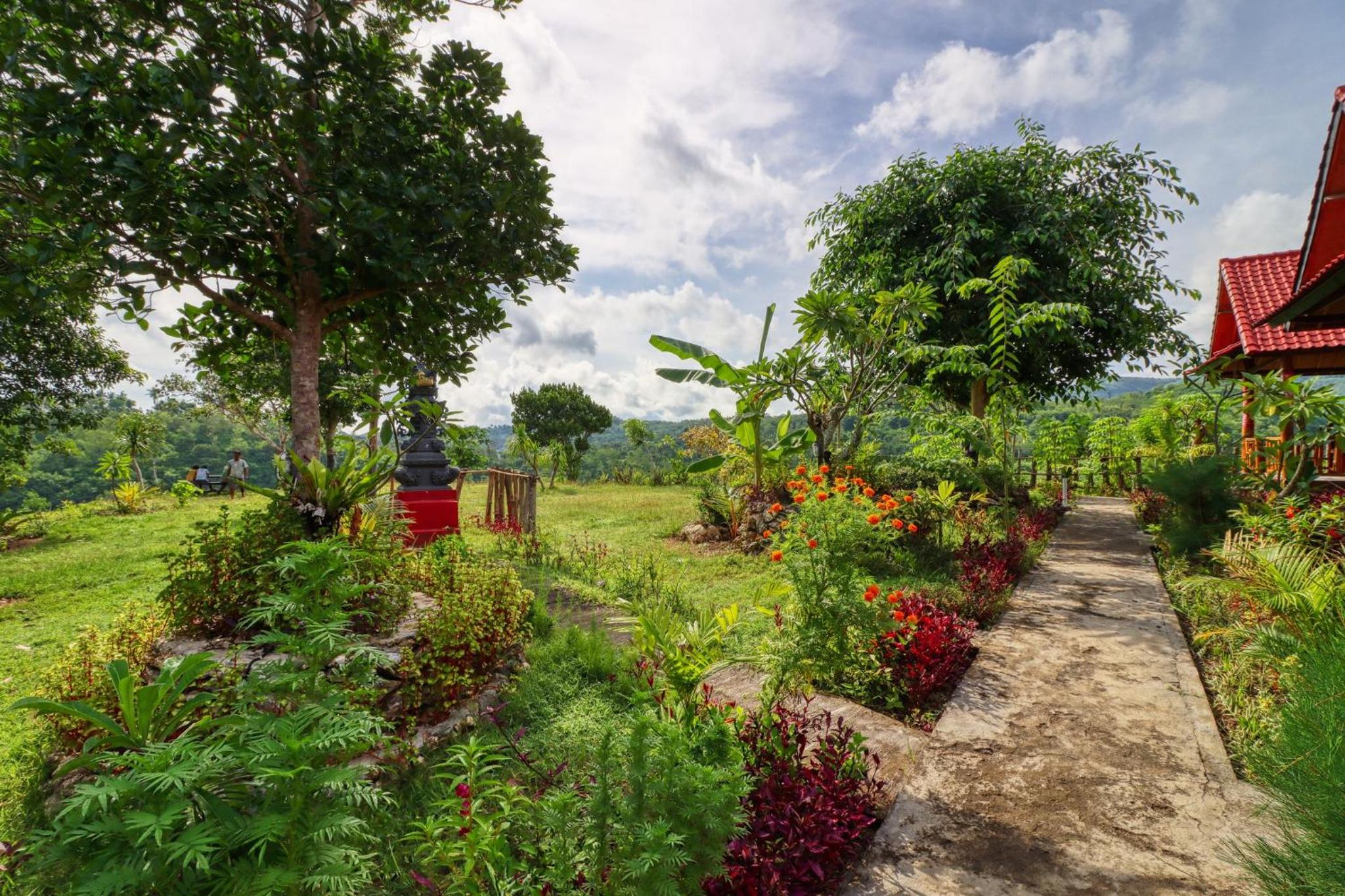 Ayu Hill Bungalows