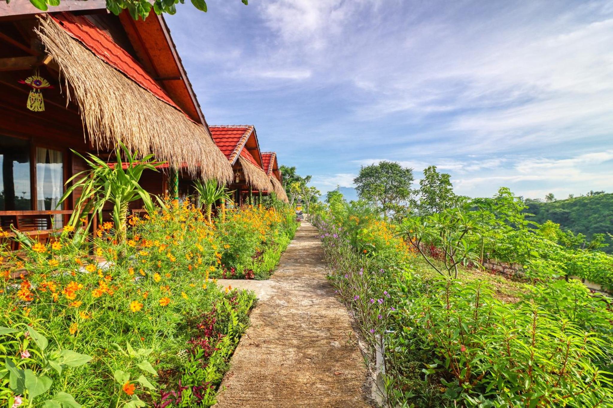 Ayu Hill Bungalows