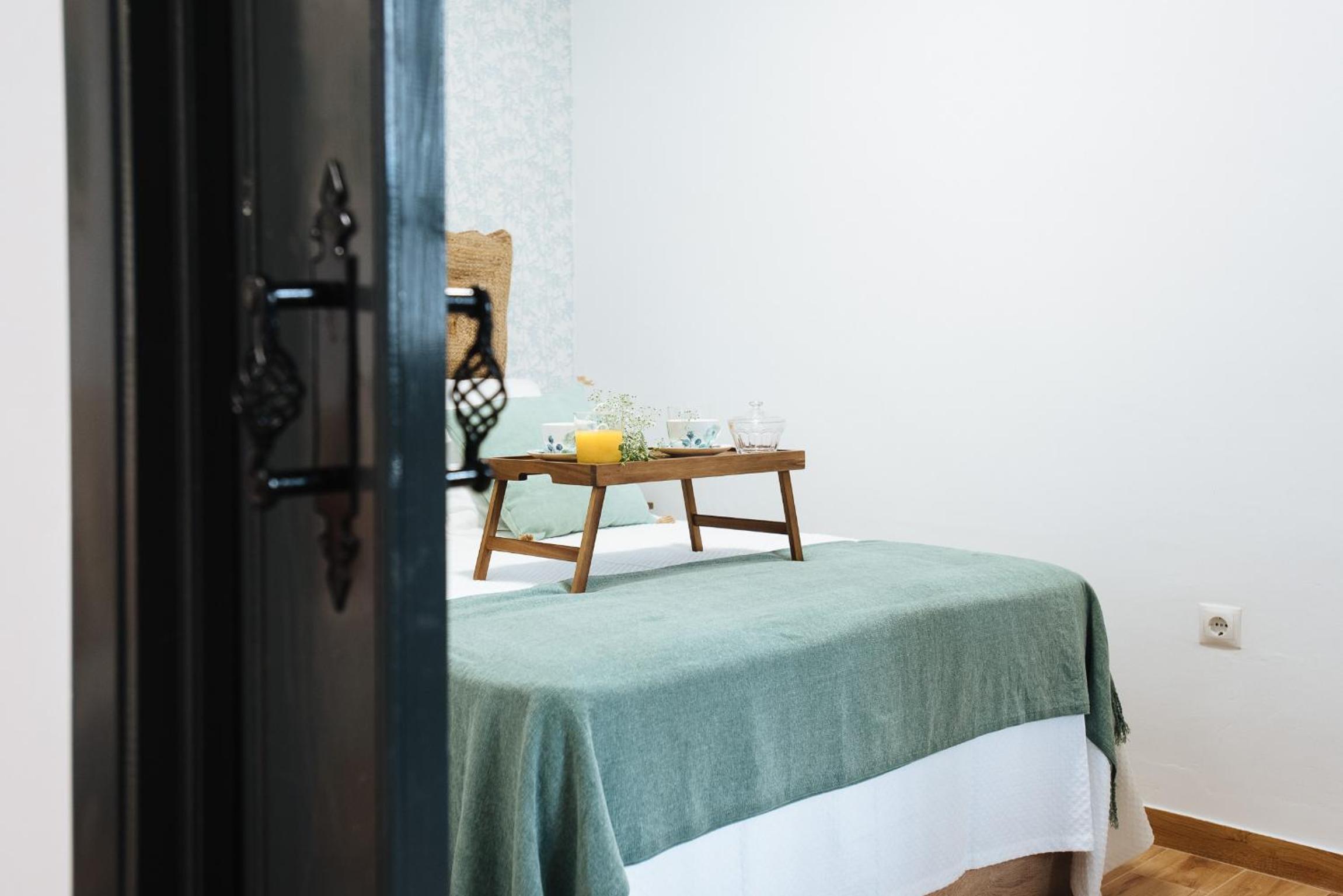 Aitana's Retreat with charming garden view 2