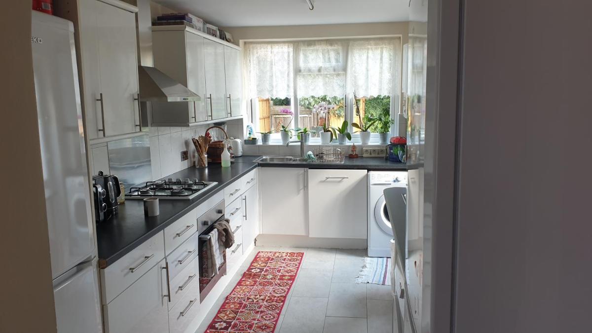 Guess bungalow wembley