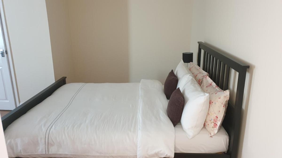 Guess bungalow wembley