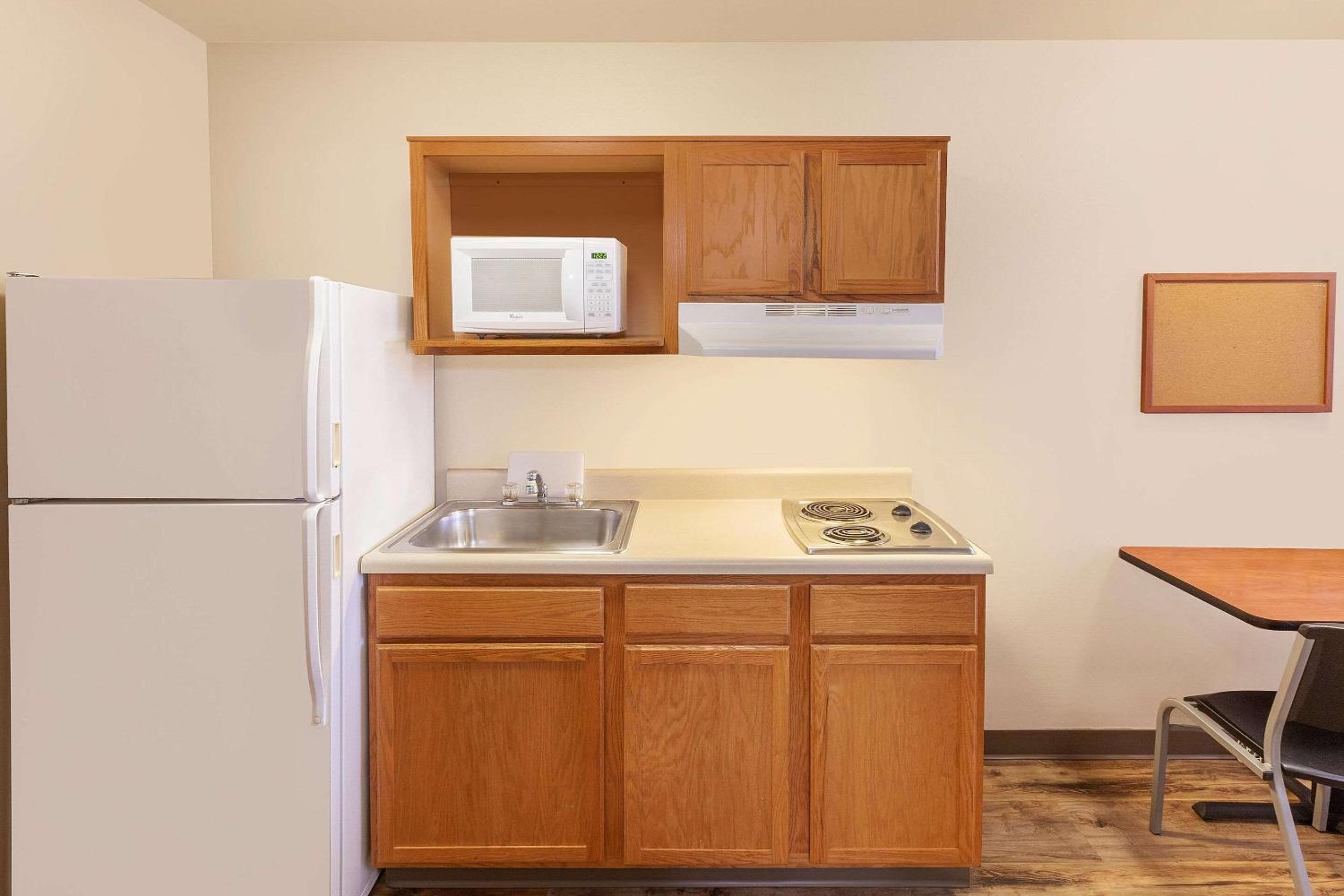 Council Bluffs Vacations - WoodSpring Suites Council Bluffs - Property Image 16